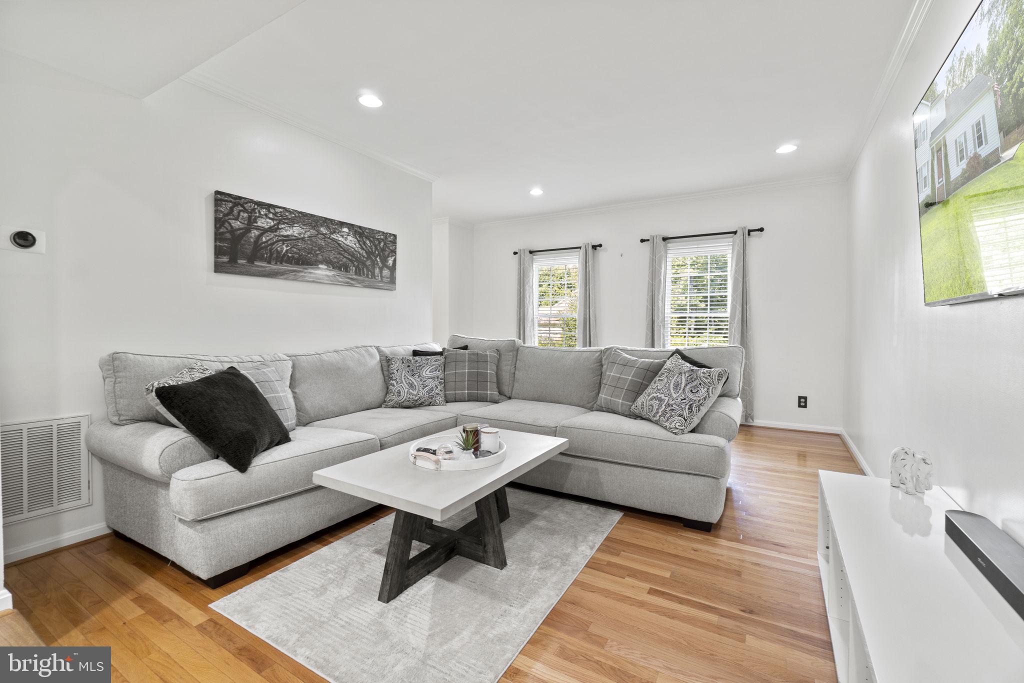 QUEEN'S MILL - Residential