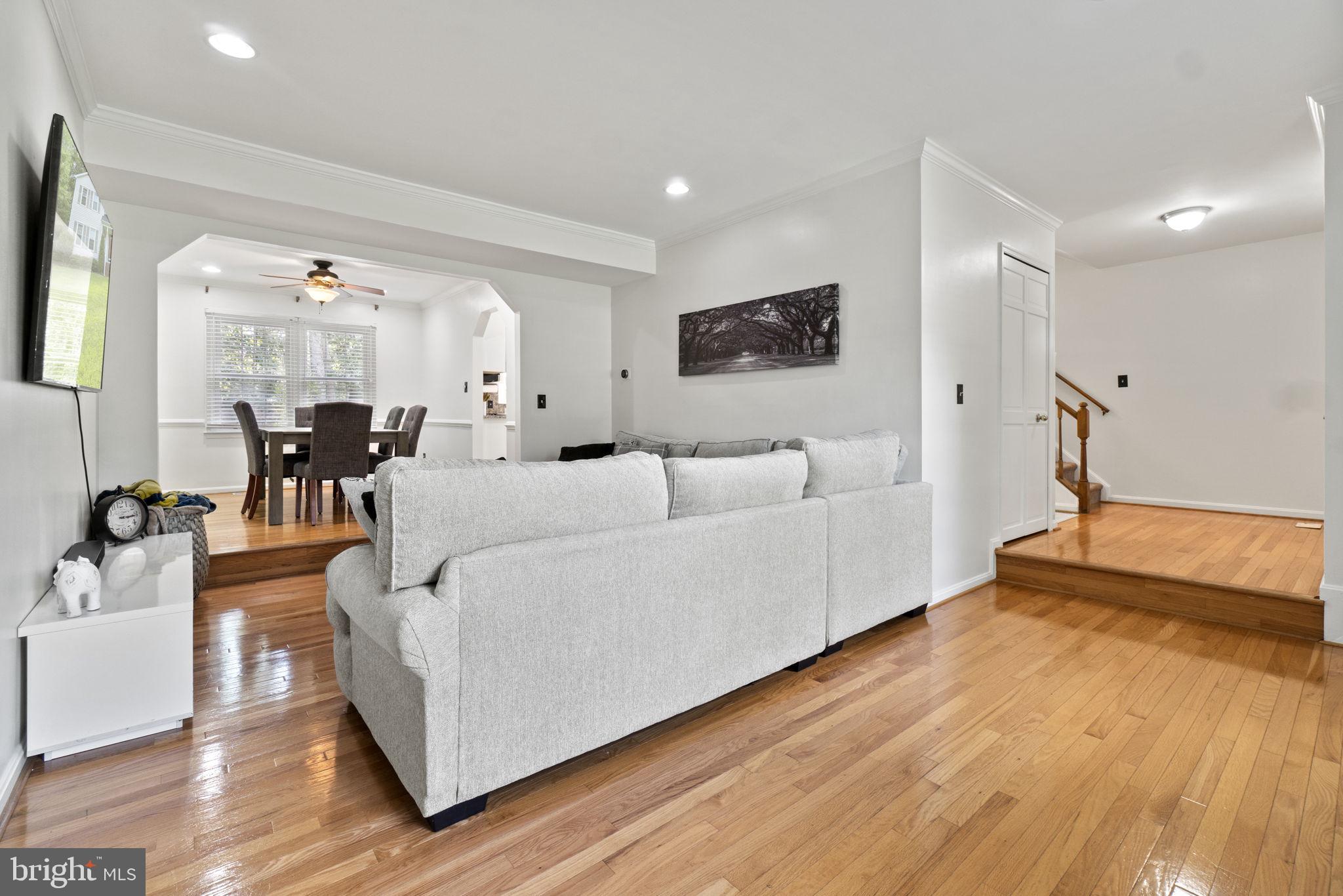 QUEEN'S MILL - Residential