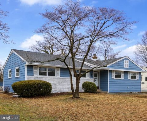 1108 LAUREL ROAD BEVERLY NJ 08010