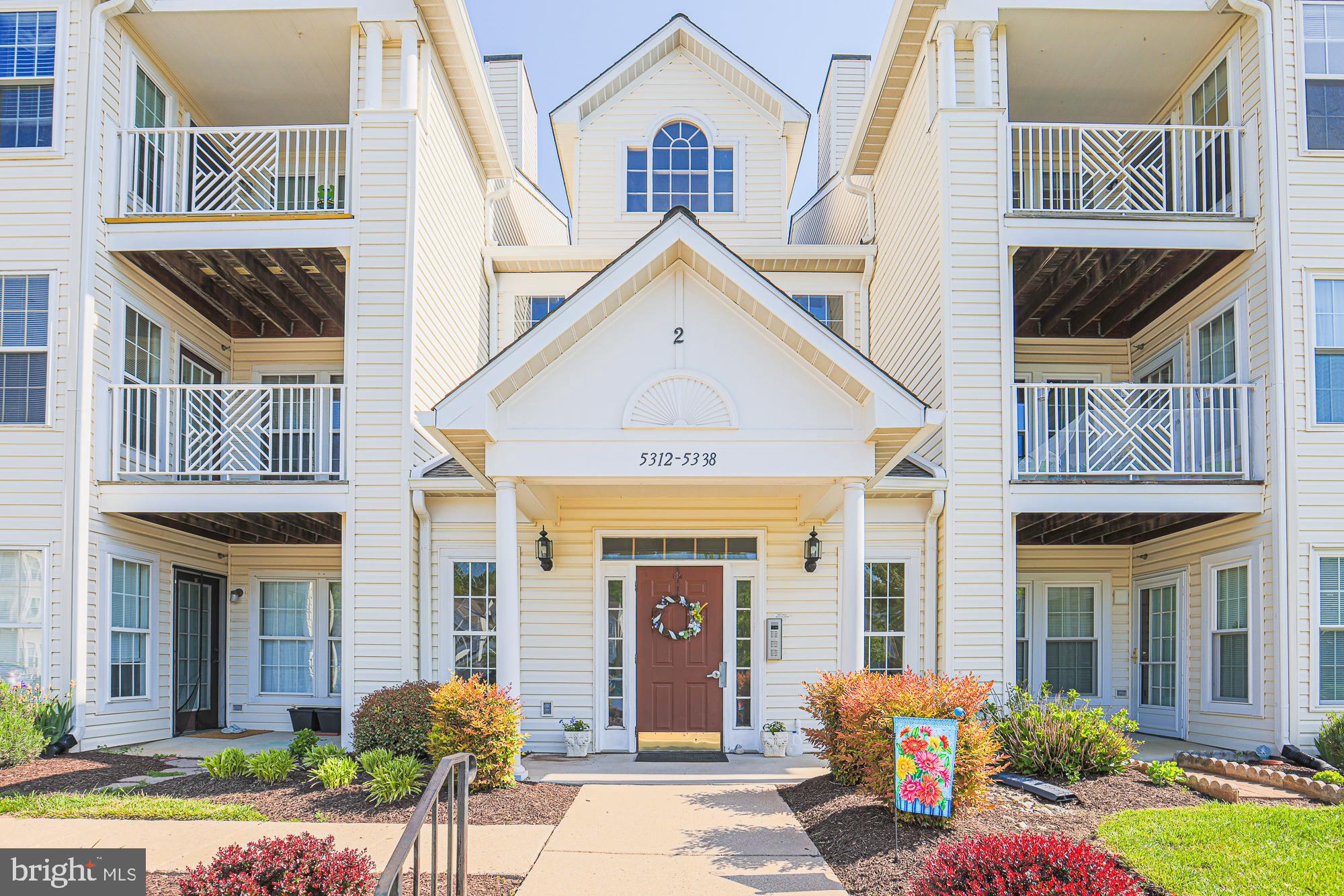 COZY 2 Bedroom 2 FULL Bath Condo in Devonshire at White Marsh * Features Include: SPACIOUS sun filled living room and dining room * PRIMARY suite with walk in closet * Second bedroom and FULL bath * Patio * In unit washer and dryer * ASSIGNED parking space * This IMMACULATE condo is centrally located and close to restaurants, shopping and major arteries!!