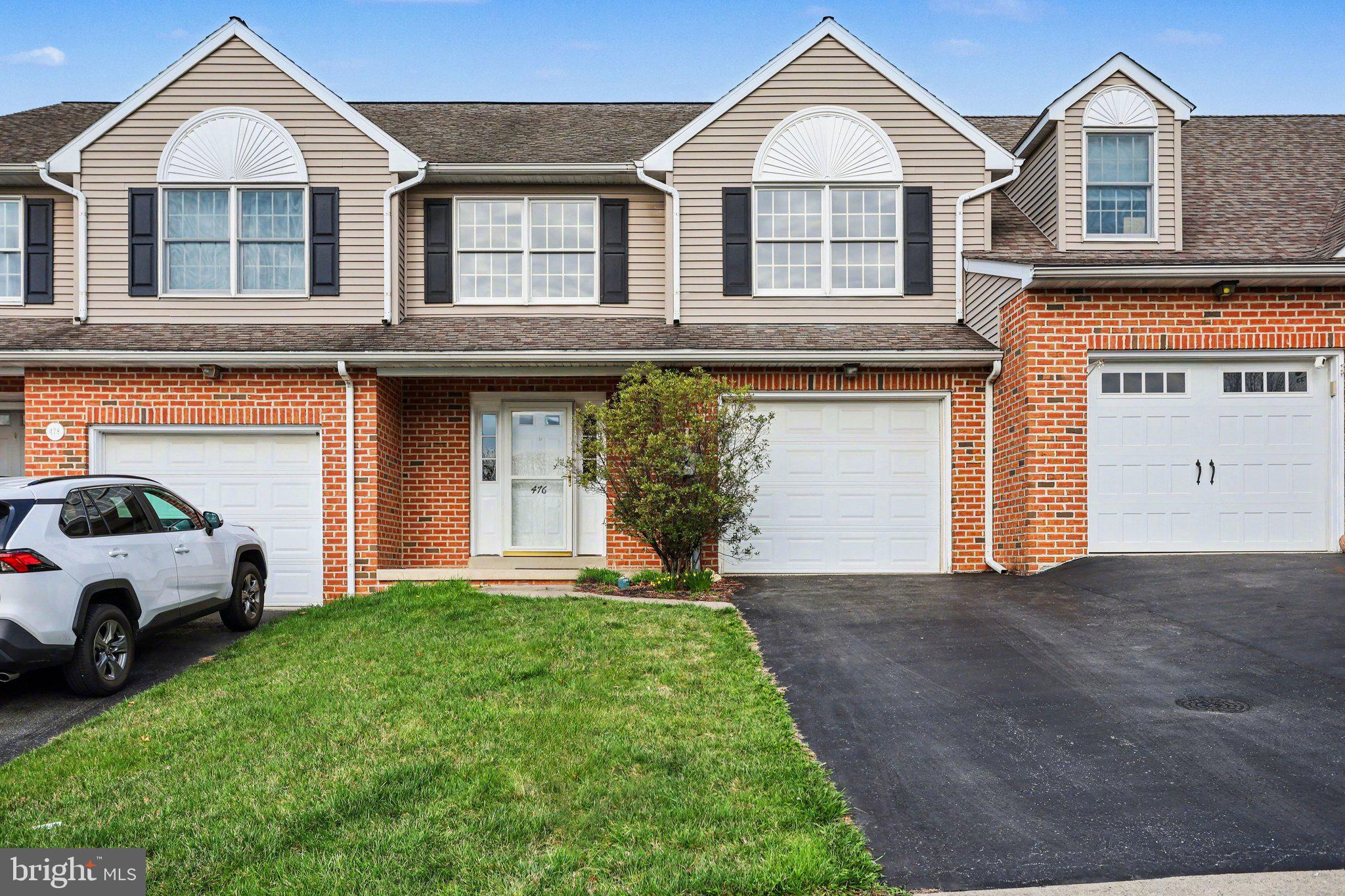 SUMMIT HILLS - Residential