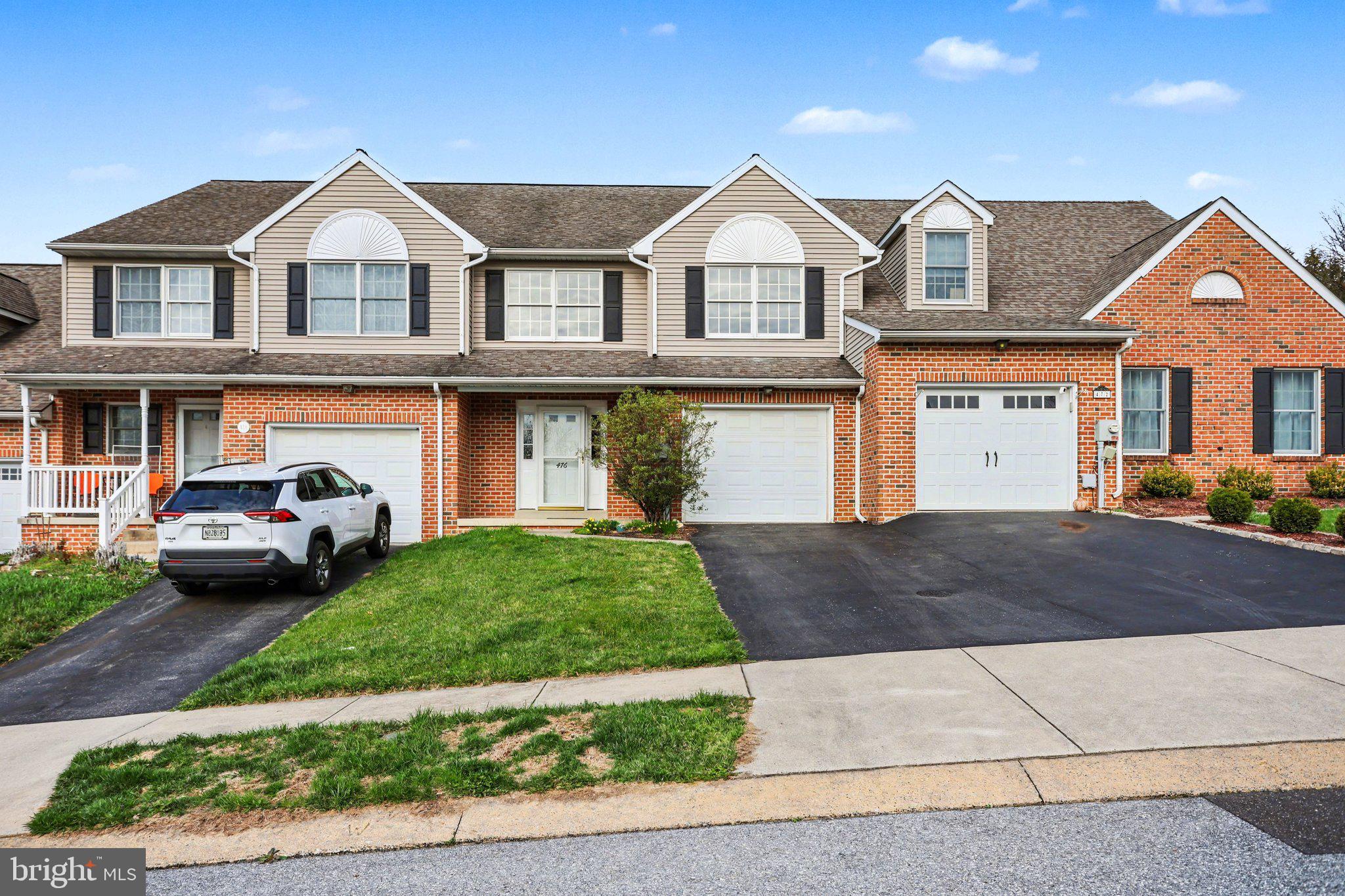 SUMMIT HILLS - Residential