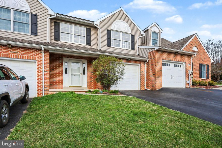 This is a beautiful, well-cared for townhome with hardwood floors in the main living area.  The kitchen features new granite counter tops and a breakfast area.  3 roomy bedrooms all with walk in closets.  Primary bedroom with full primary bath.  New carpet and fresh paint.  Relaxing deck to enjoy the outdoors.  This is a spacious and move-in ready townhome in Hempfield for a great price!