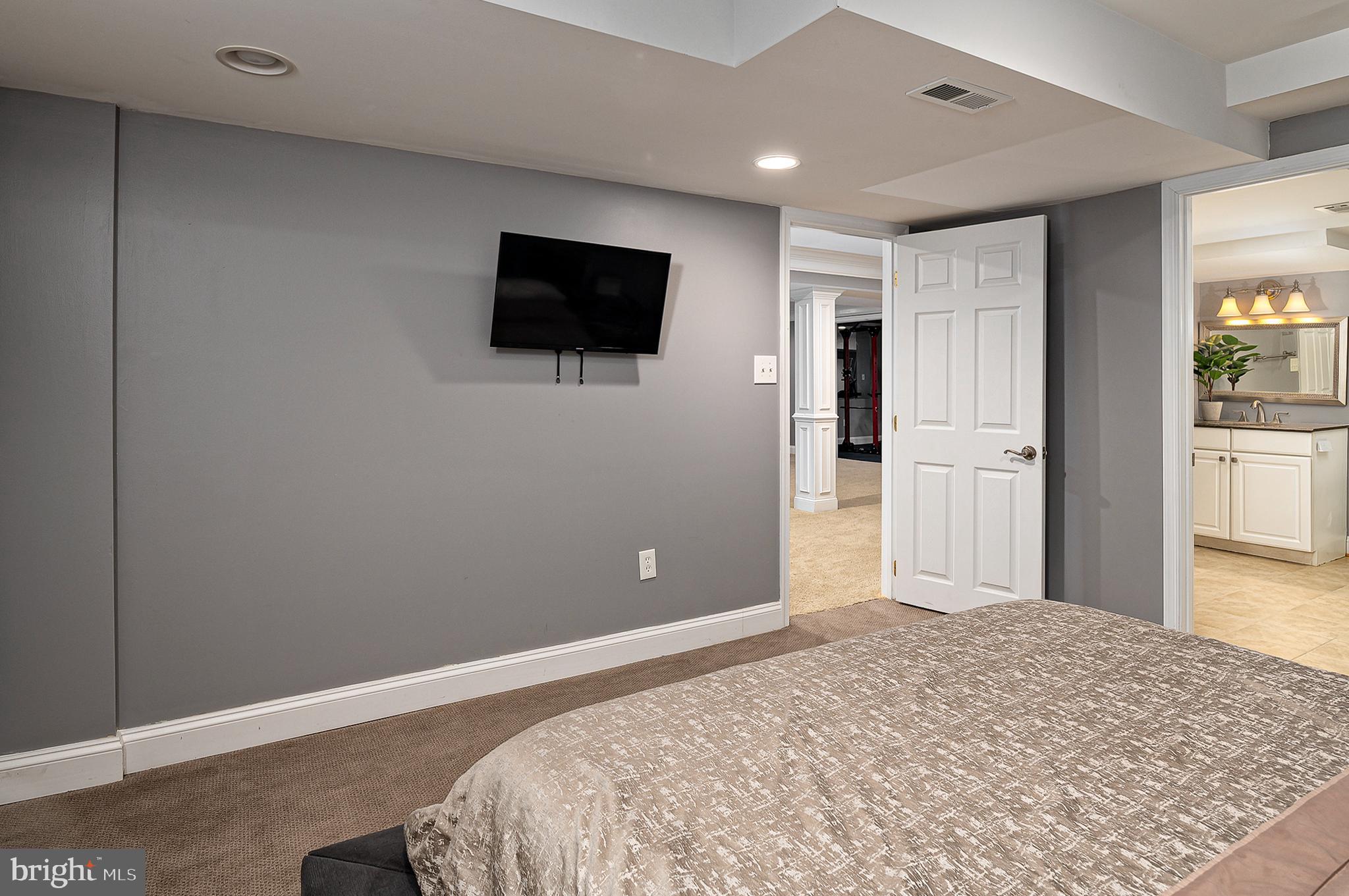 ACCOKEEK LAWN - Residential