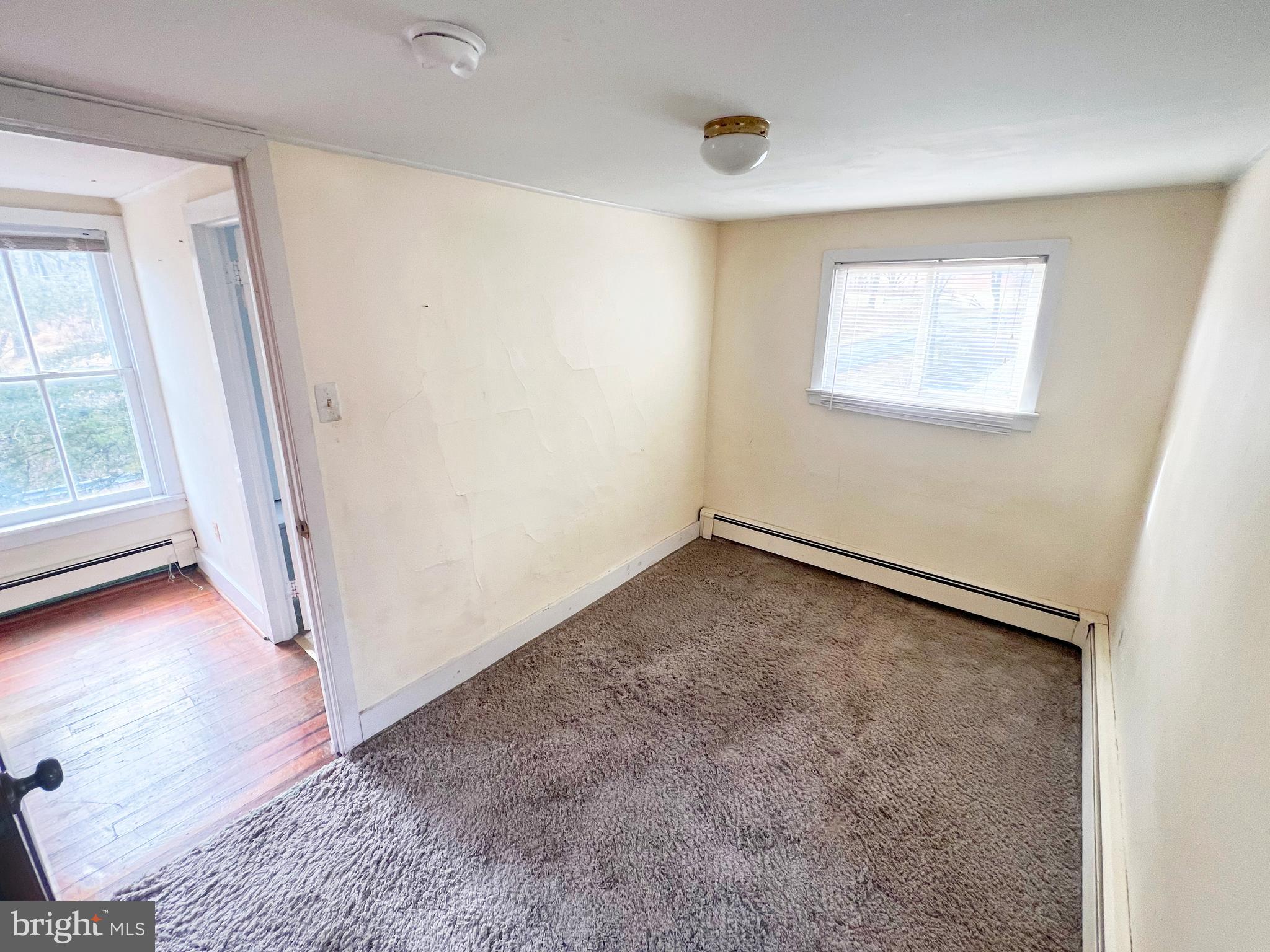 000 - Residential Lease