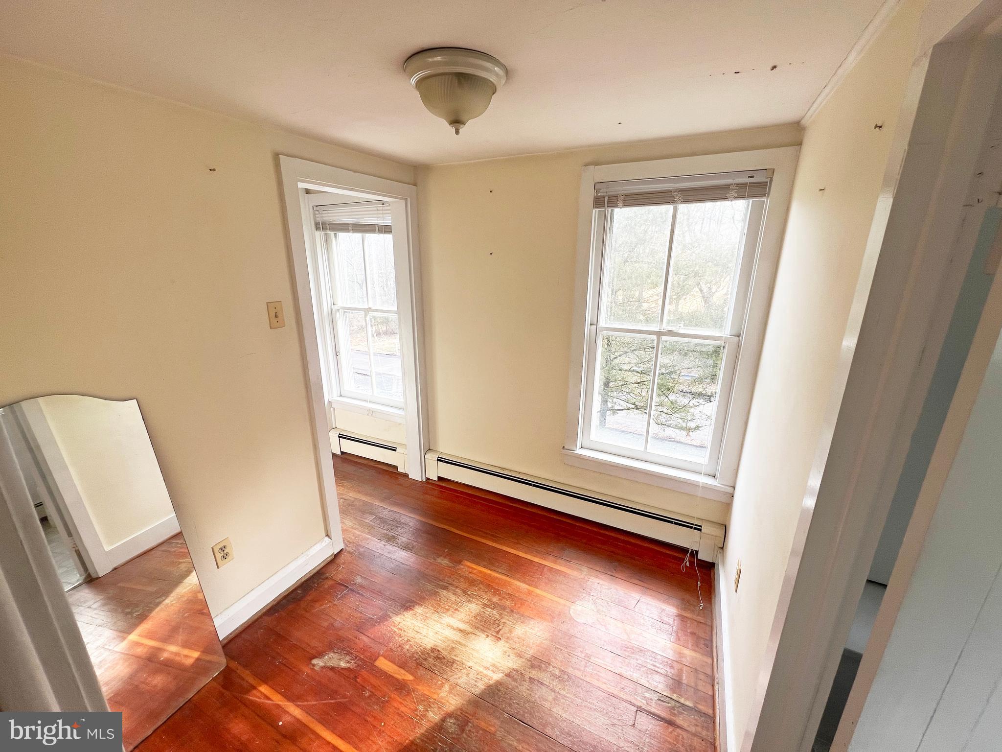 000 - Residential Lease