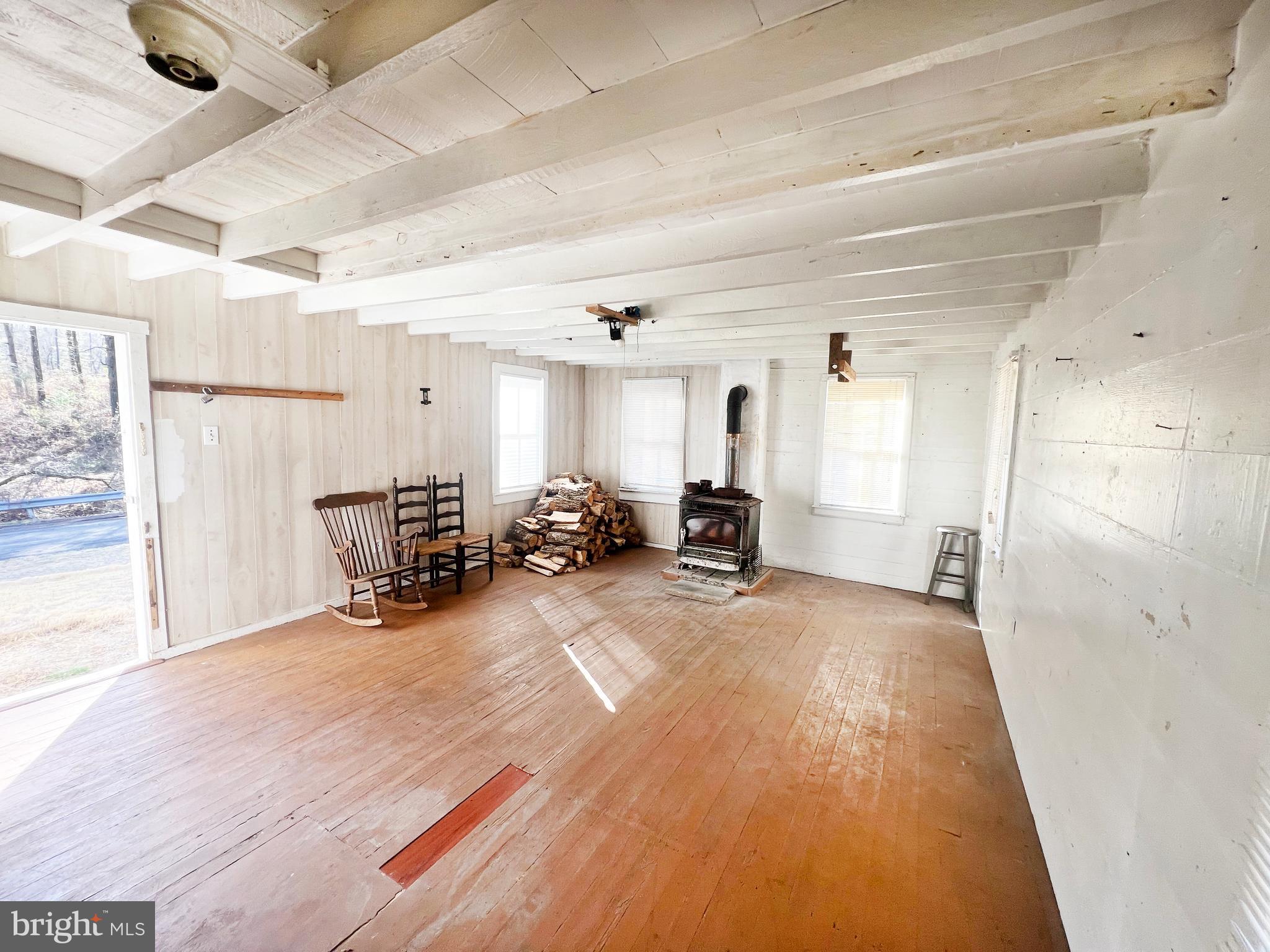 000 - Residential Lease
