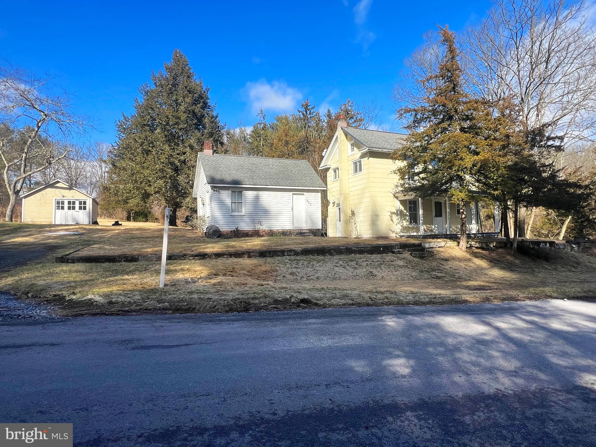 000 - Residential Lease