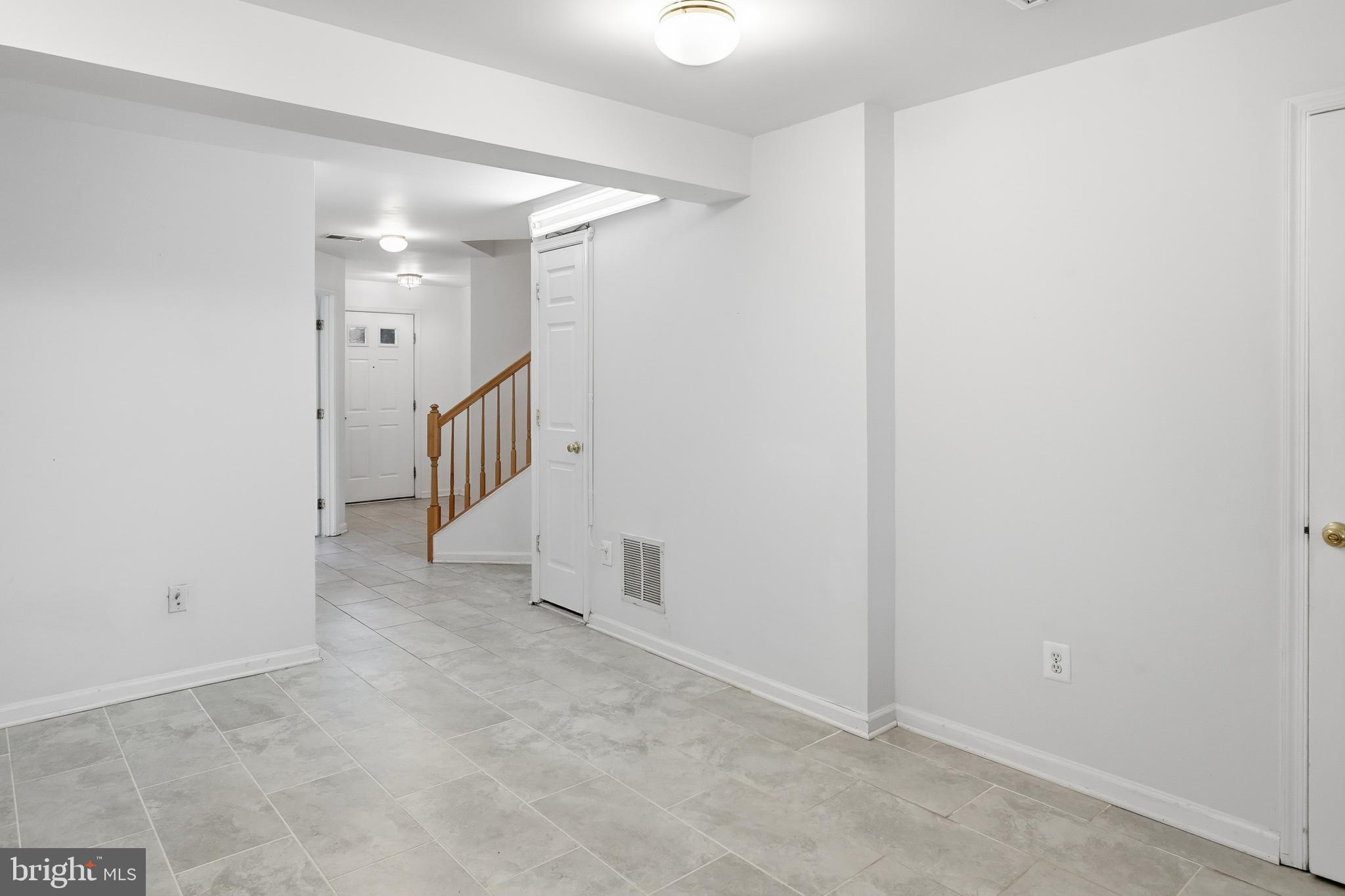 MASONS PASSAGE - Residential Lease