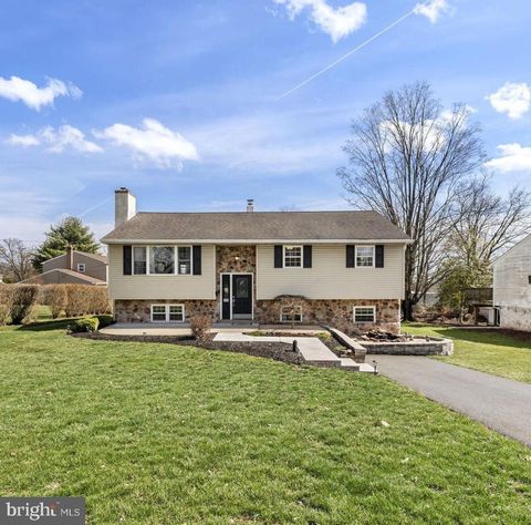 205 HICKORY LANE DOUGLASSVILLE PA 19518