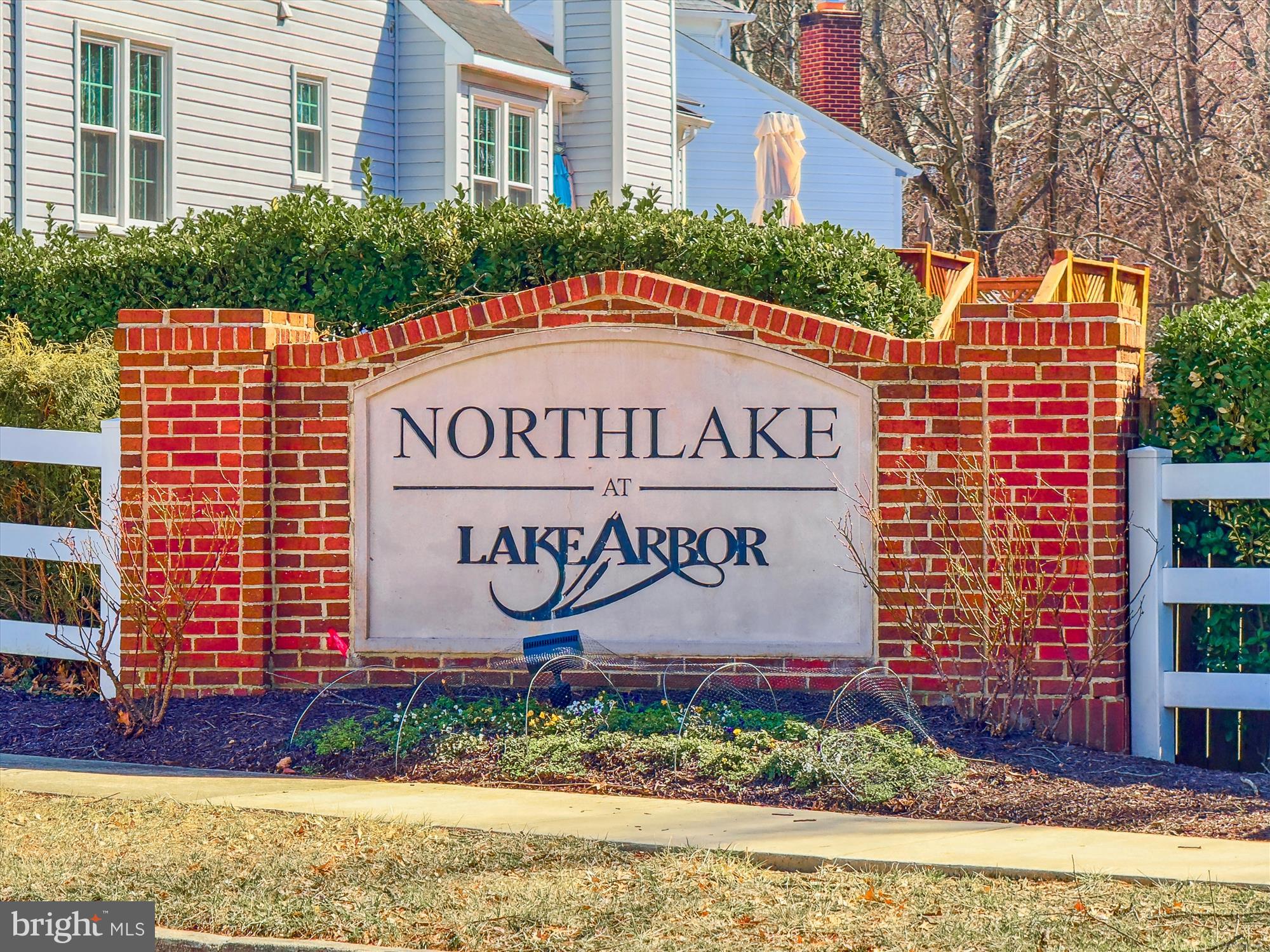 NORTHLAKE - Residential