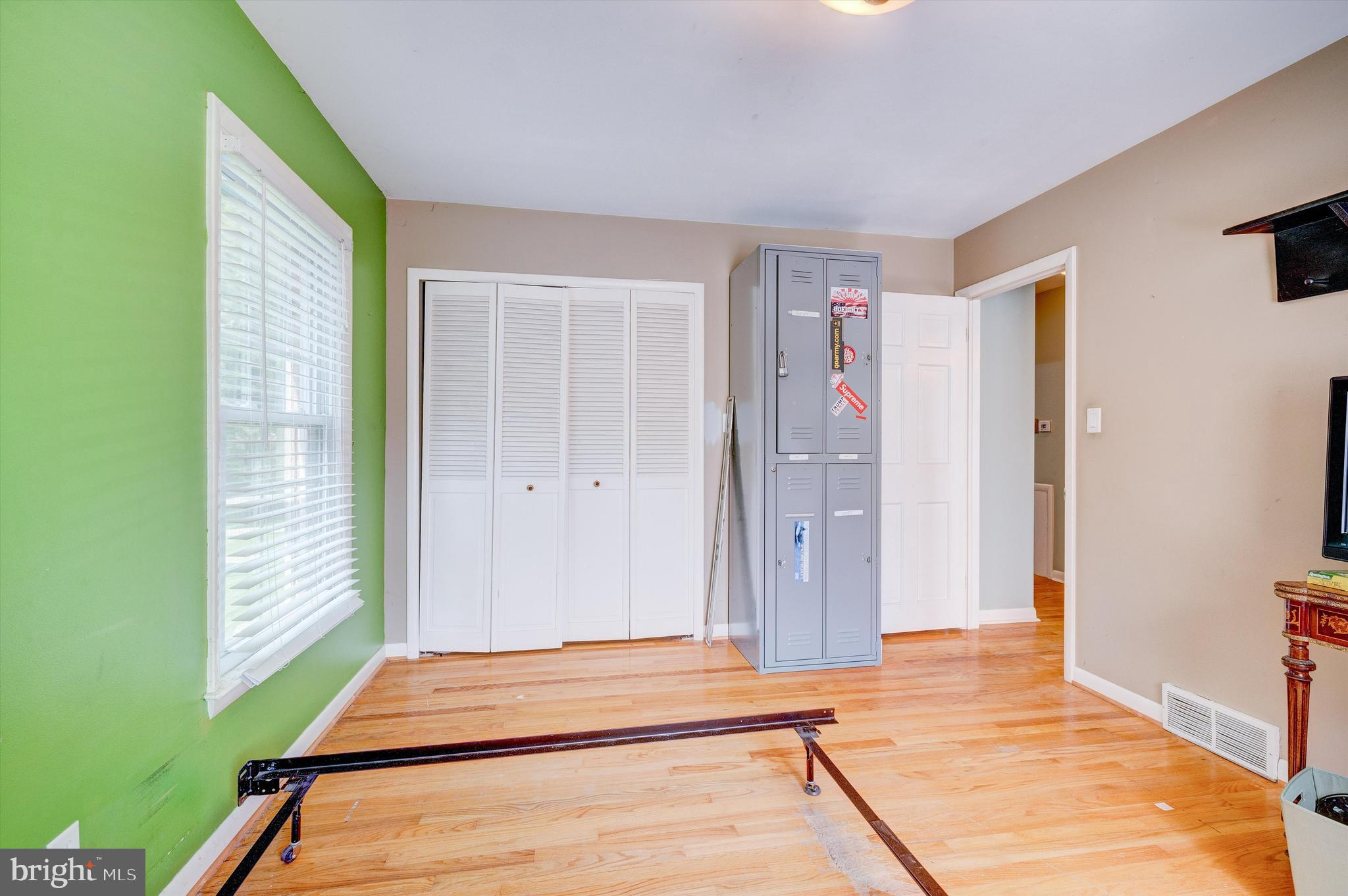 SPRING VALLEY - Residential