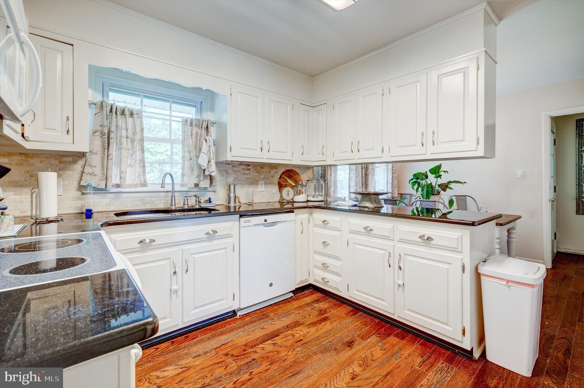 SPRING VALLEY - Residential