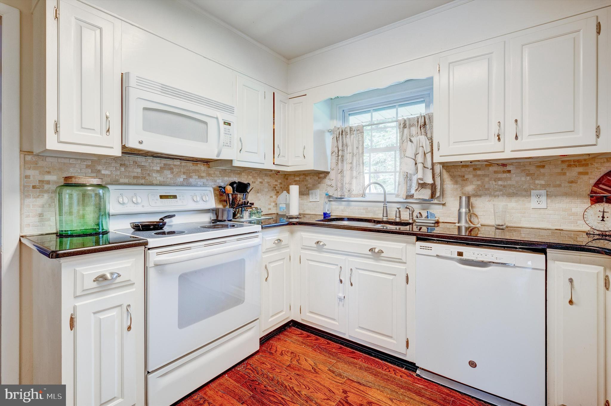 SPRING VALLEY - Residential