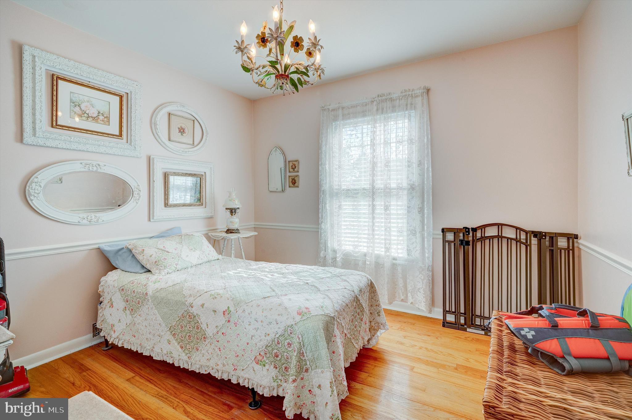 SPRING VALLEY - Residential