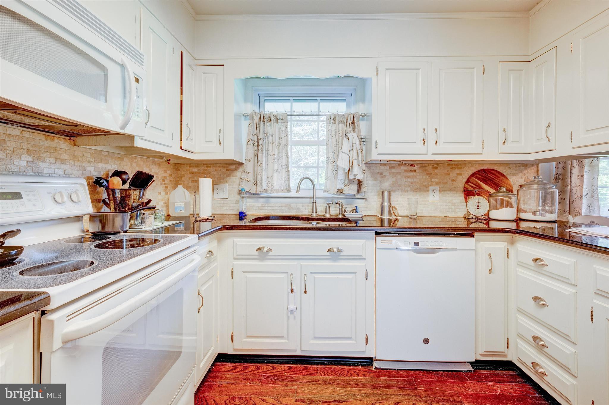 SPRING VALLEY - Residential