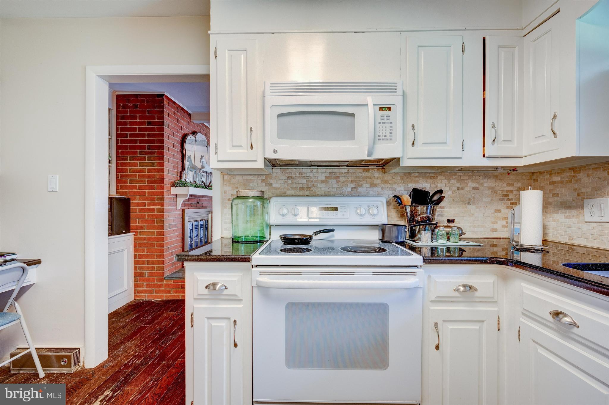 SPRING VALLEY - Residential