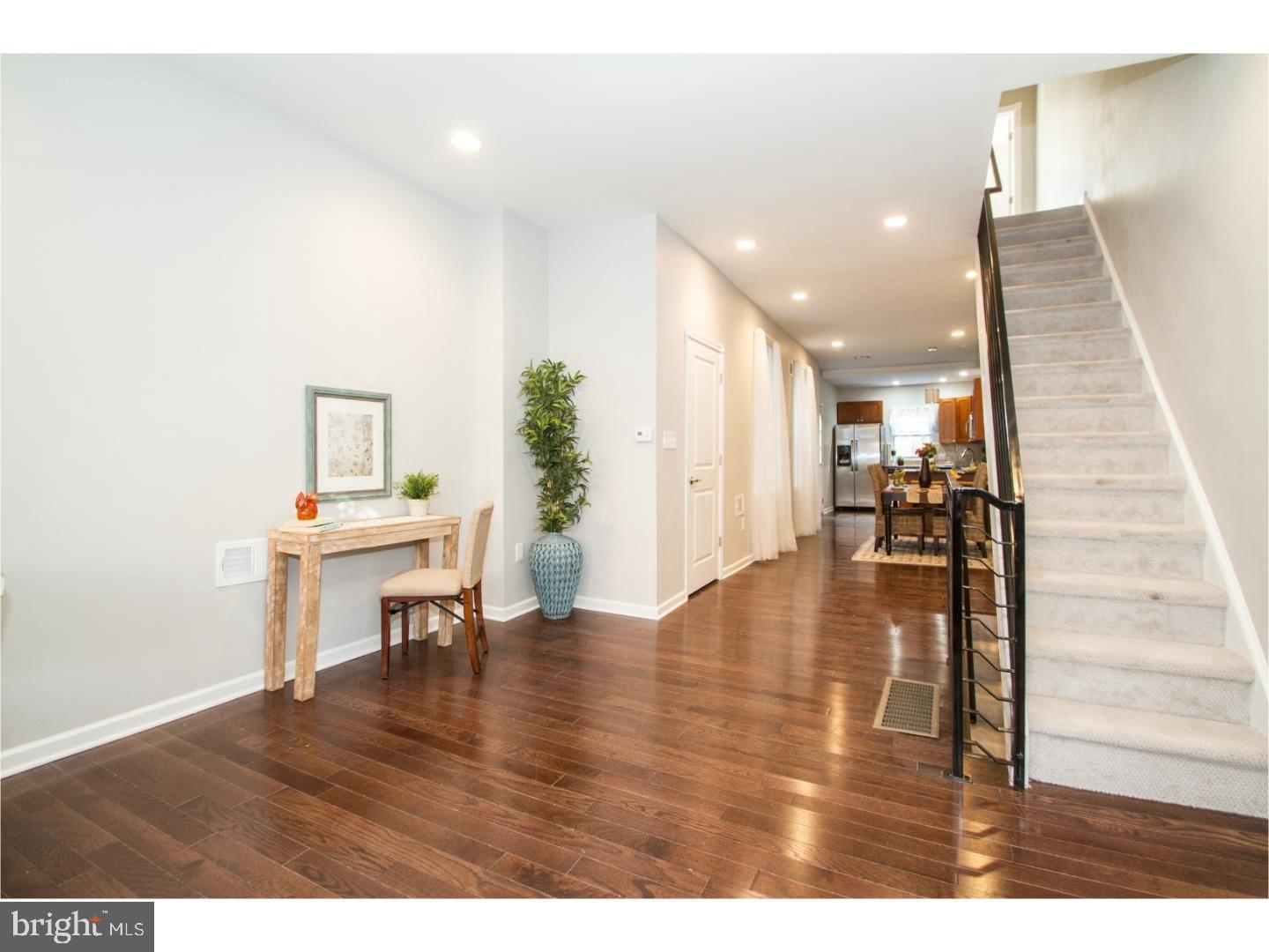 POINT BREEZE - Residential