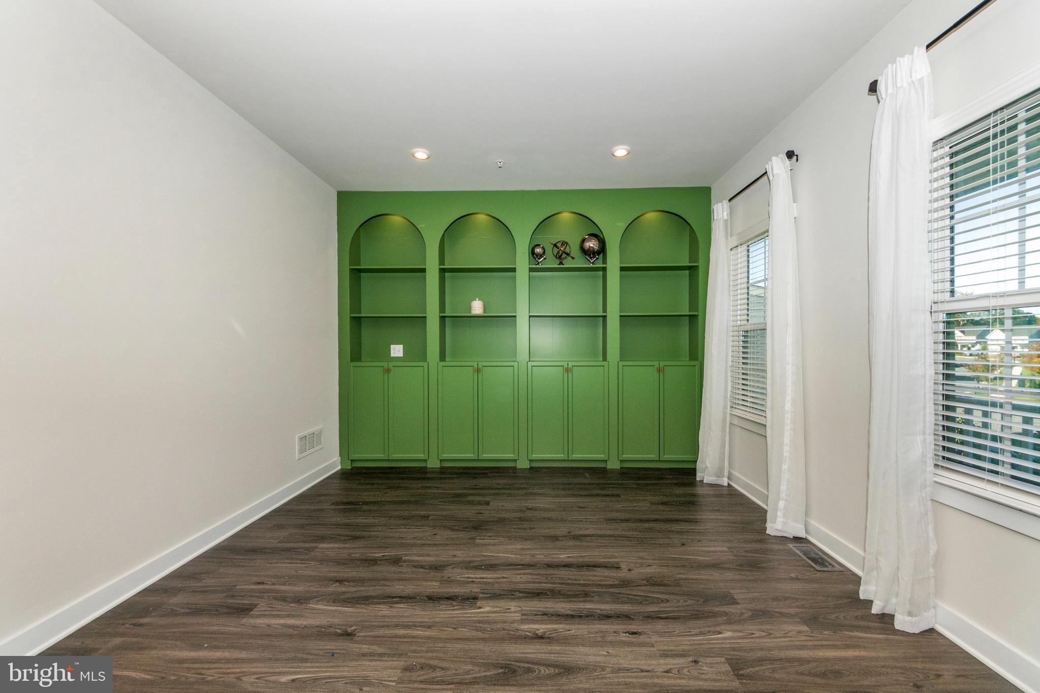 1412 SERVICEBERRY WAY