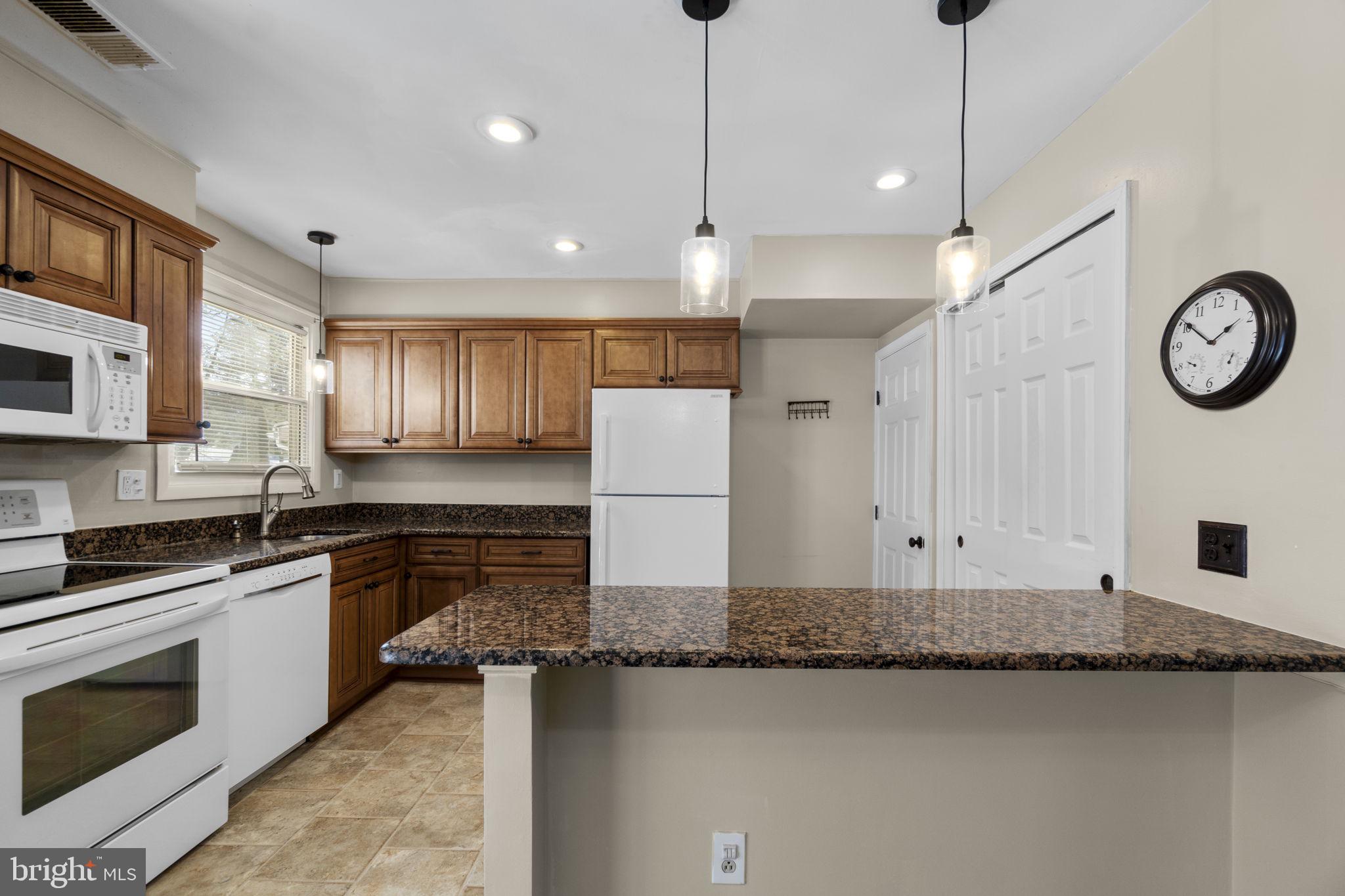 REISTERSWOOD - Residential