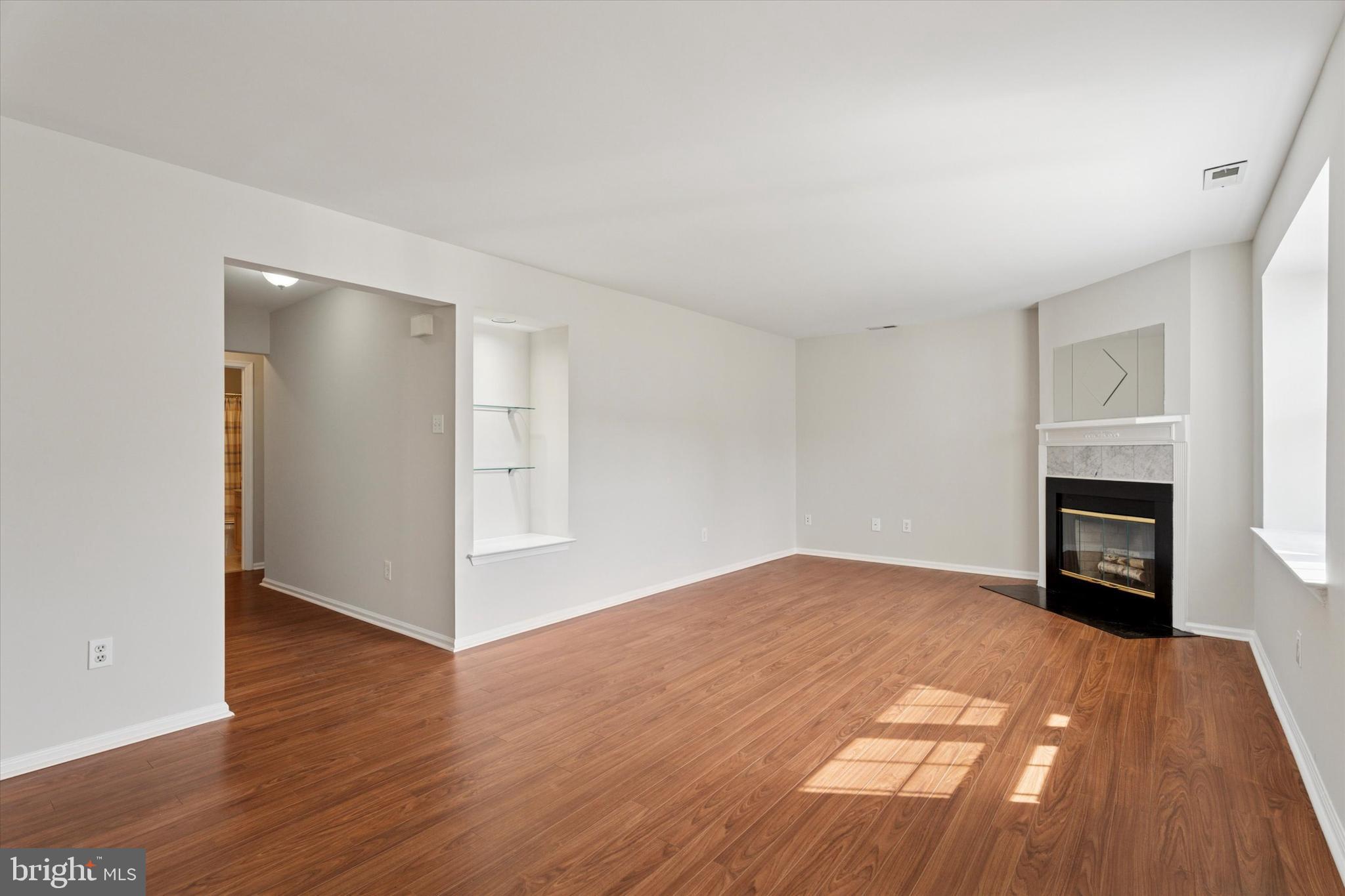 1825 GRAND BOULEVARD #25