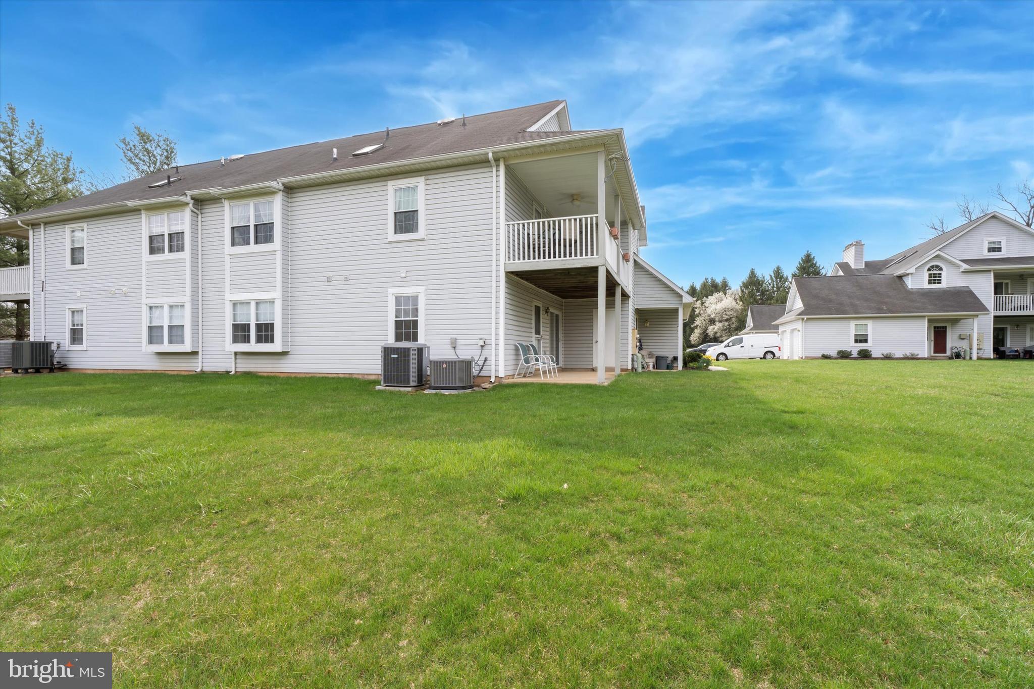 TURNBERRY - Residential