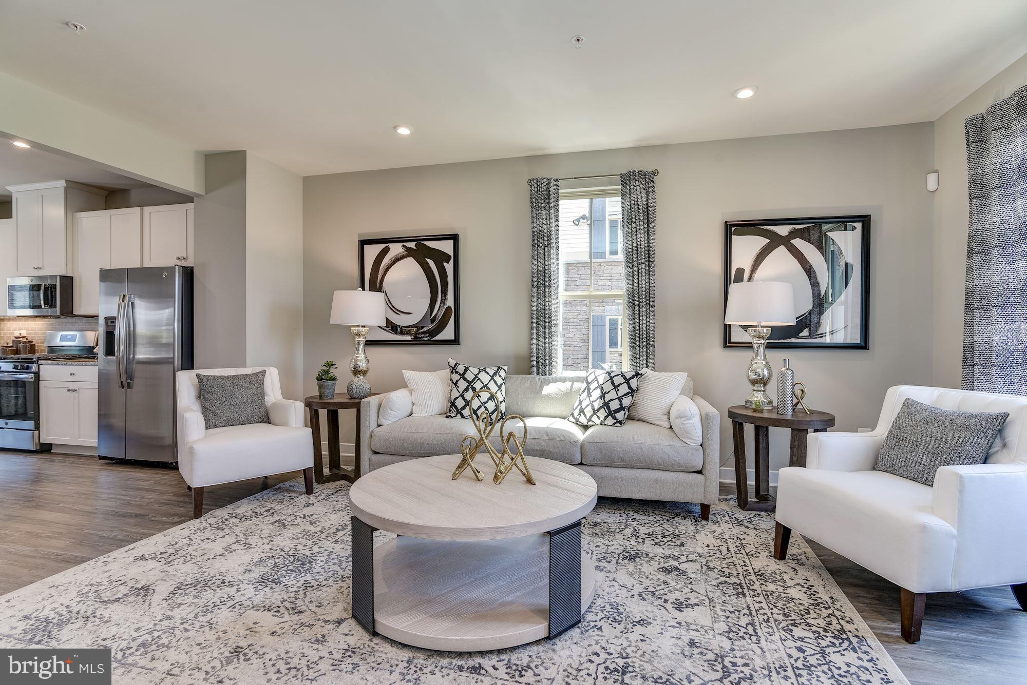 OAKDALE VILLAGE - Residential