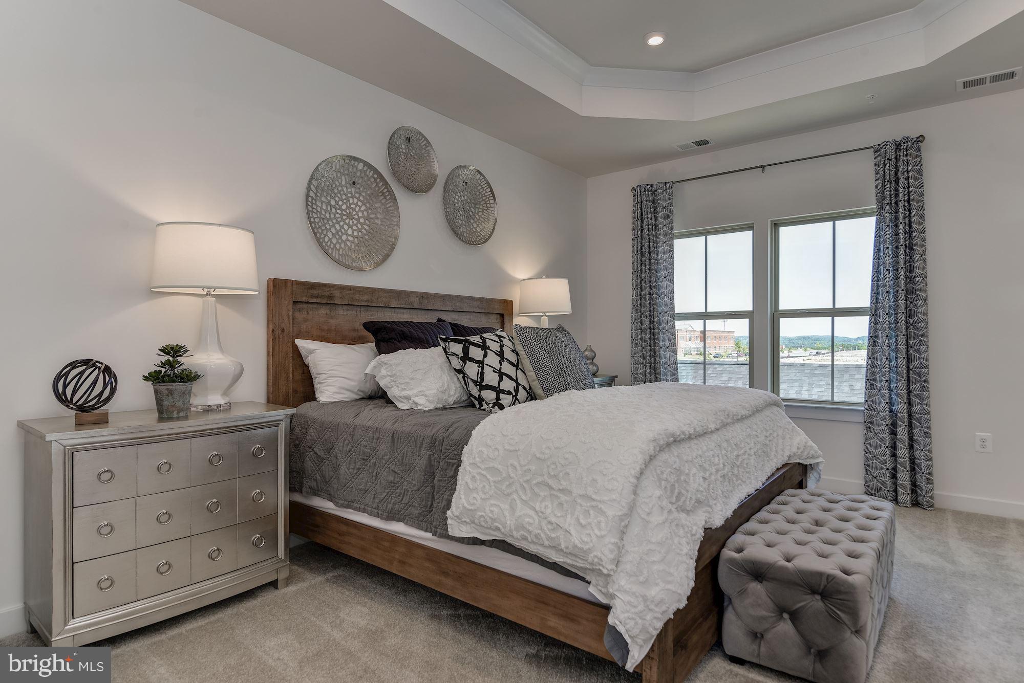 OAKDALE VILLAGE - Residential