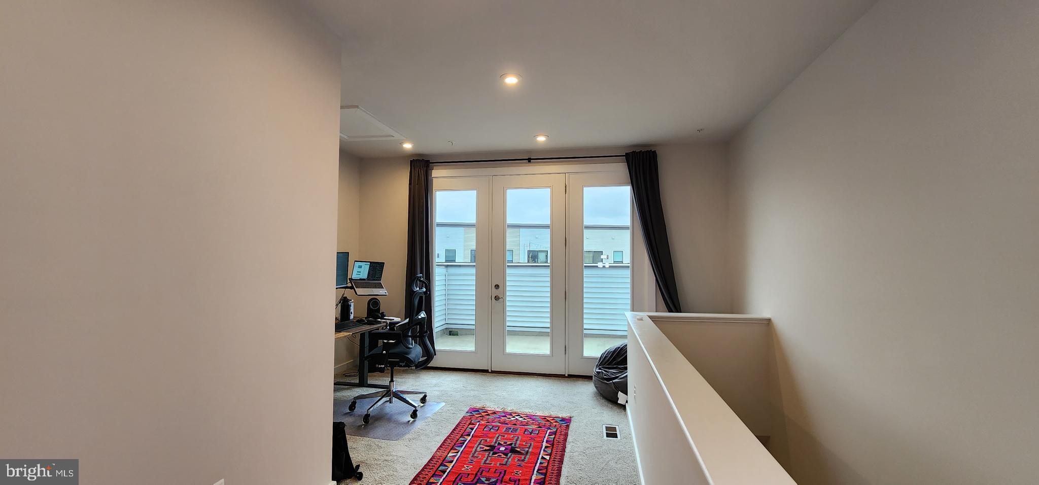 RIVERFRONT - Residential Lease