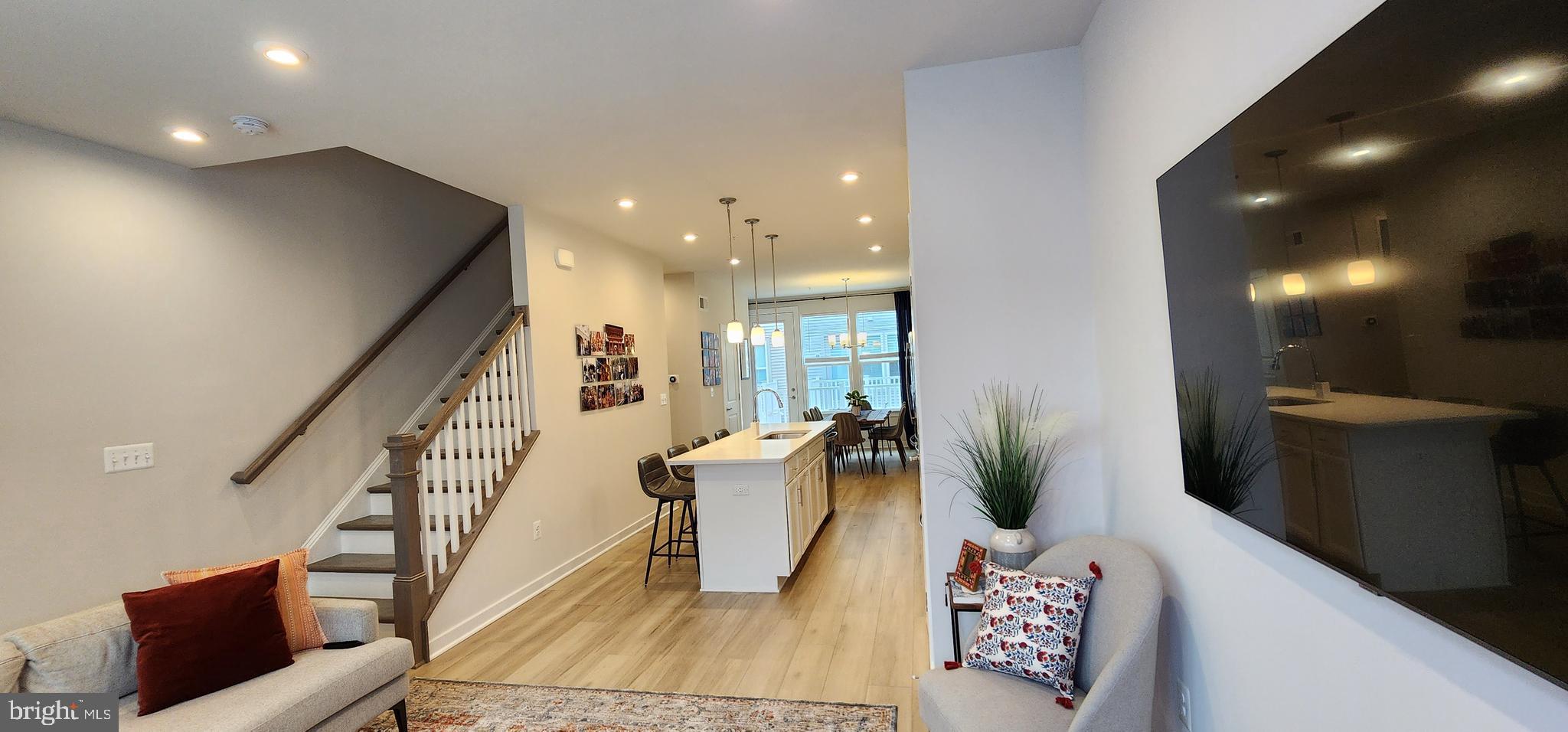 RIVERFRONT - Residential Lease