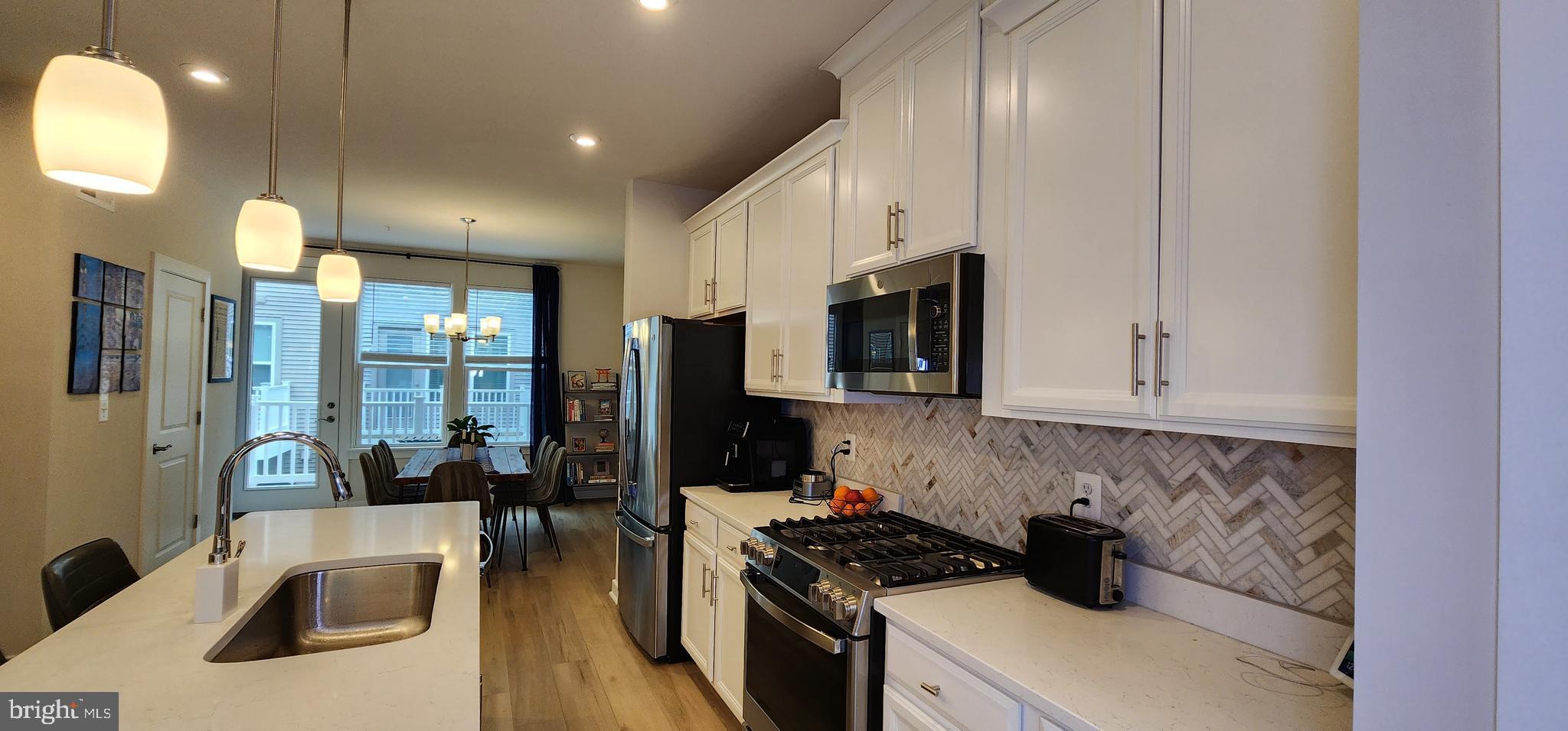 RIVERFRONT - Residential Lease