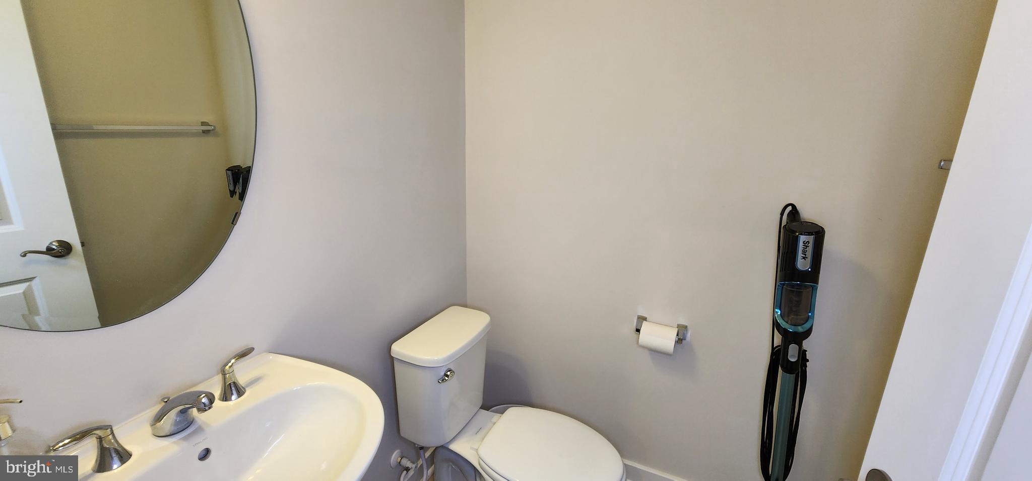 RIVERFRONT - Residential Lease