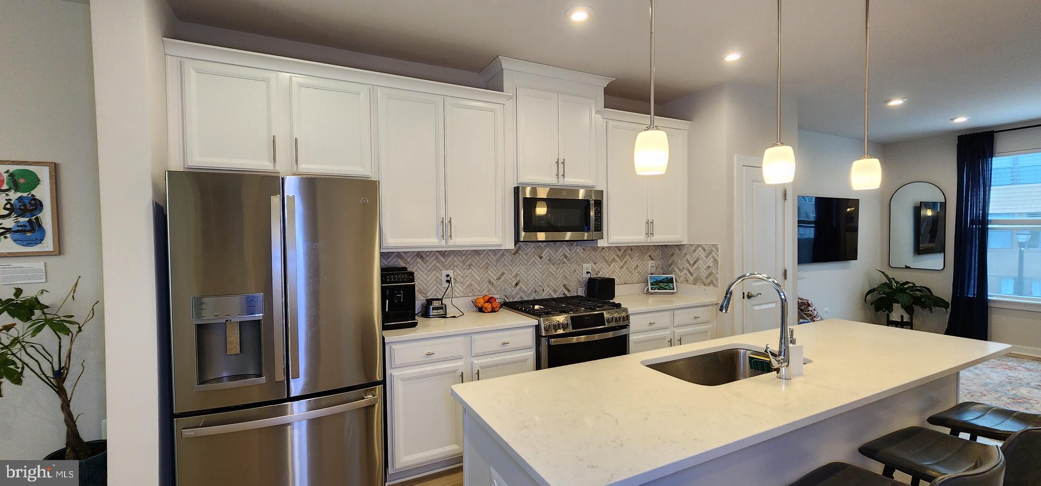 RIVERFRONT - Residential Lease