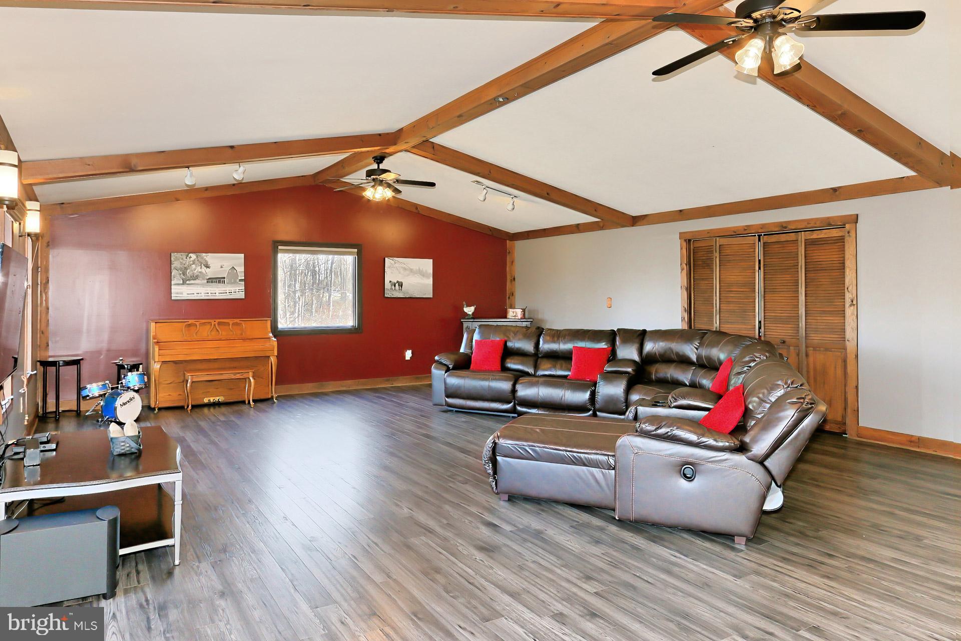 SHANNON WDS-BALL - Residential