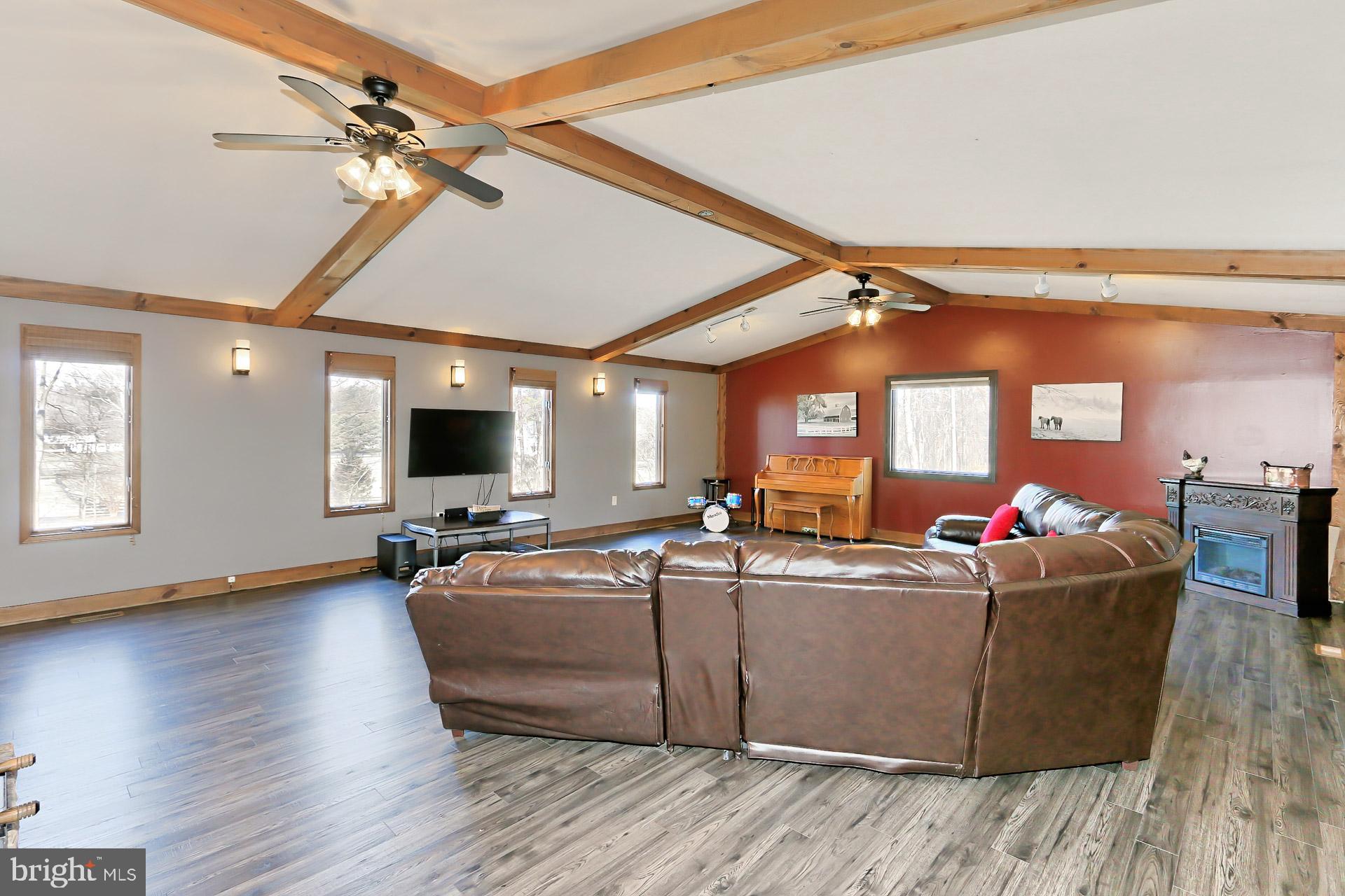 SHANNON WDS-BALL - Residential