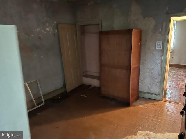 2748 E VENANGO STREET