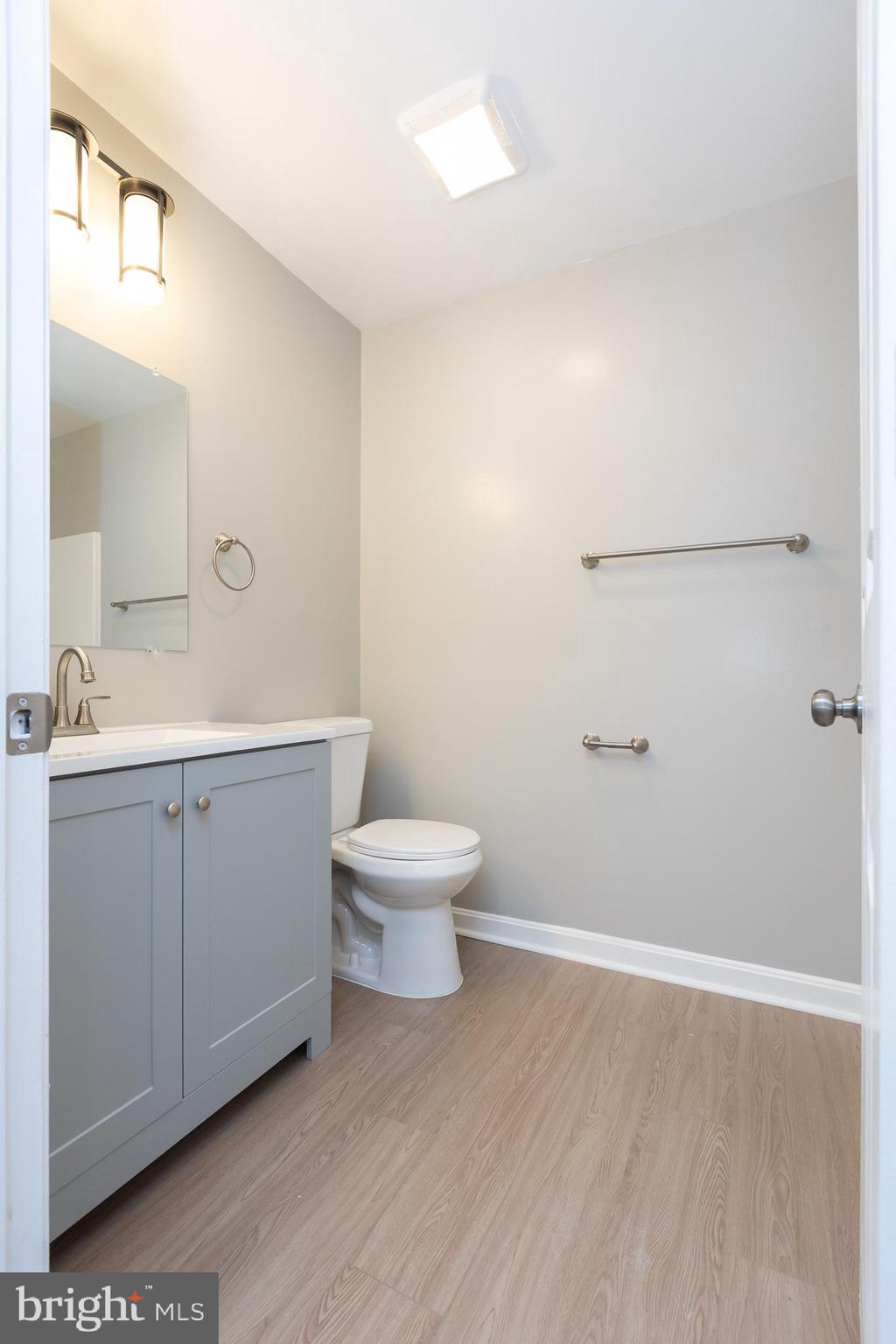 LAKETREE - Residential