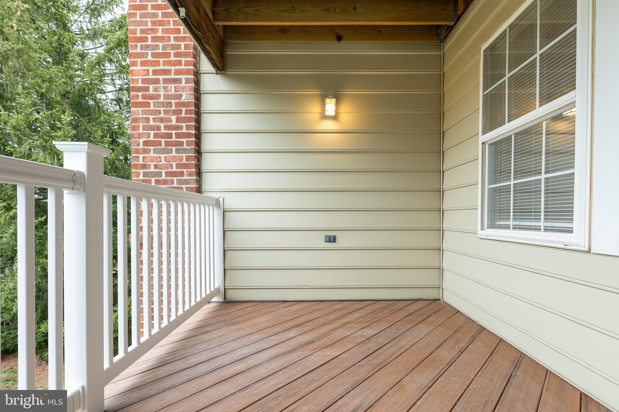 LAKETREE - Residential