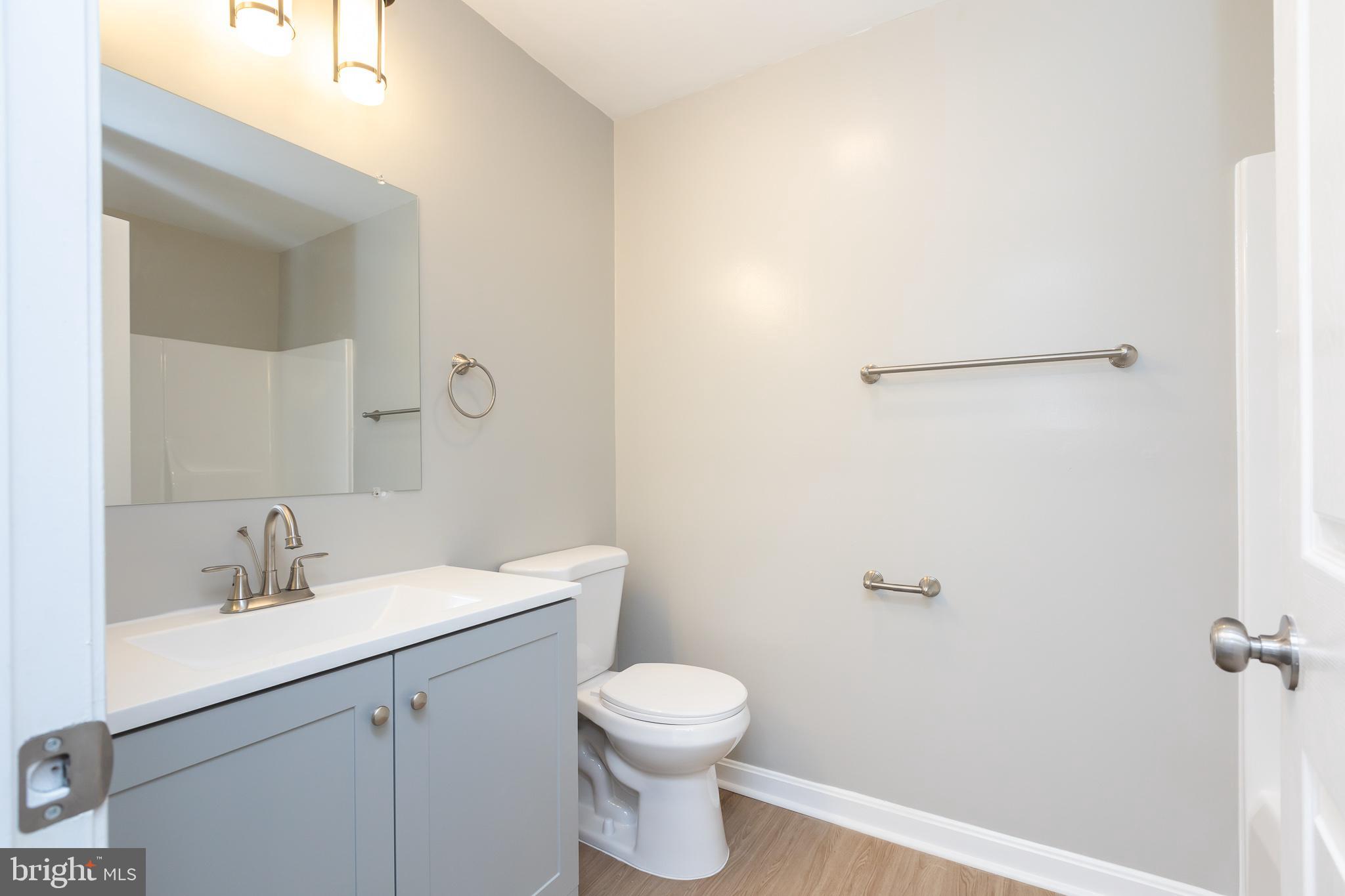 LAKETREE - Residential