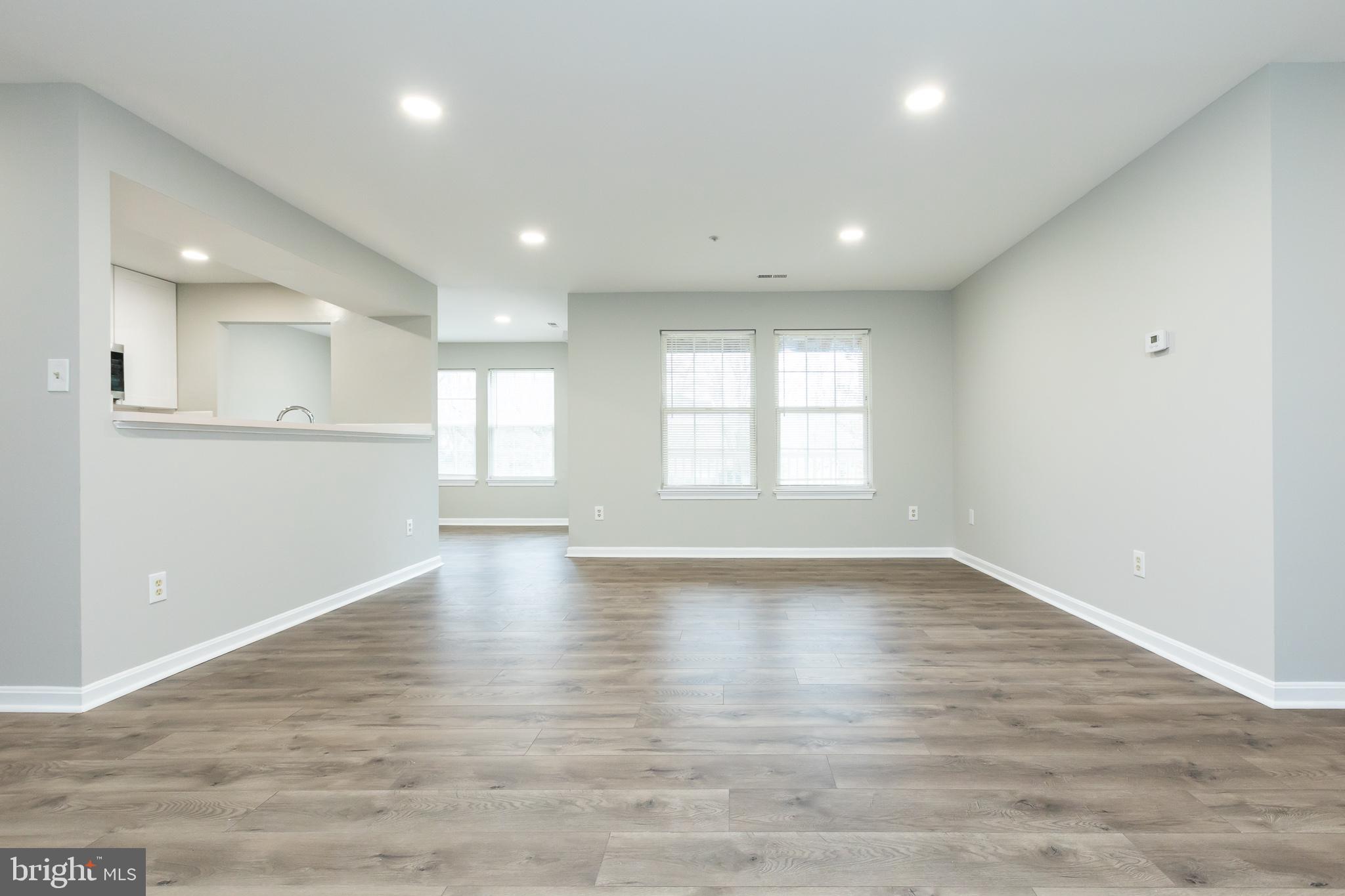 LAKETREE - Residential