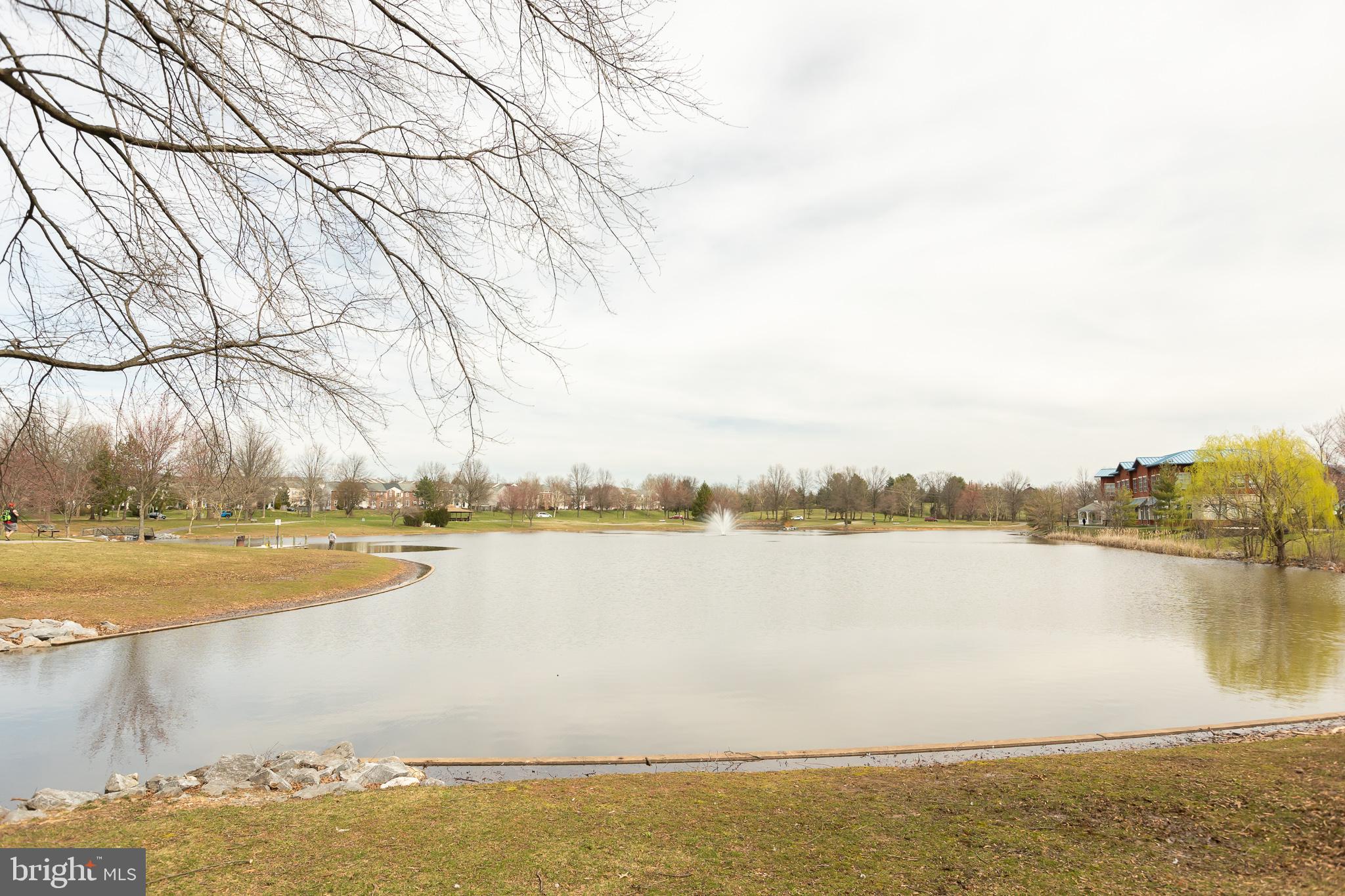 LAKETREE - Residential