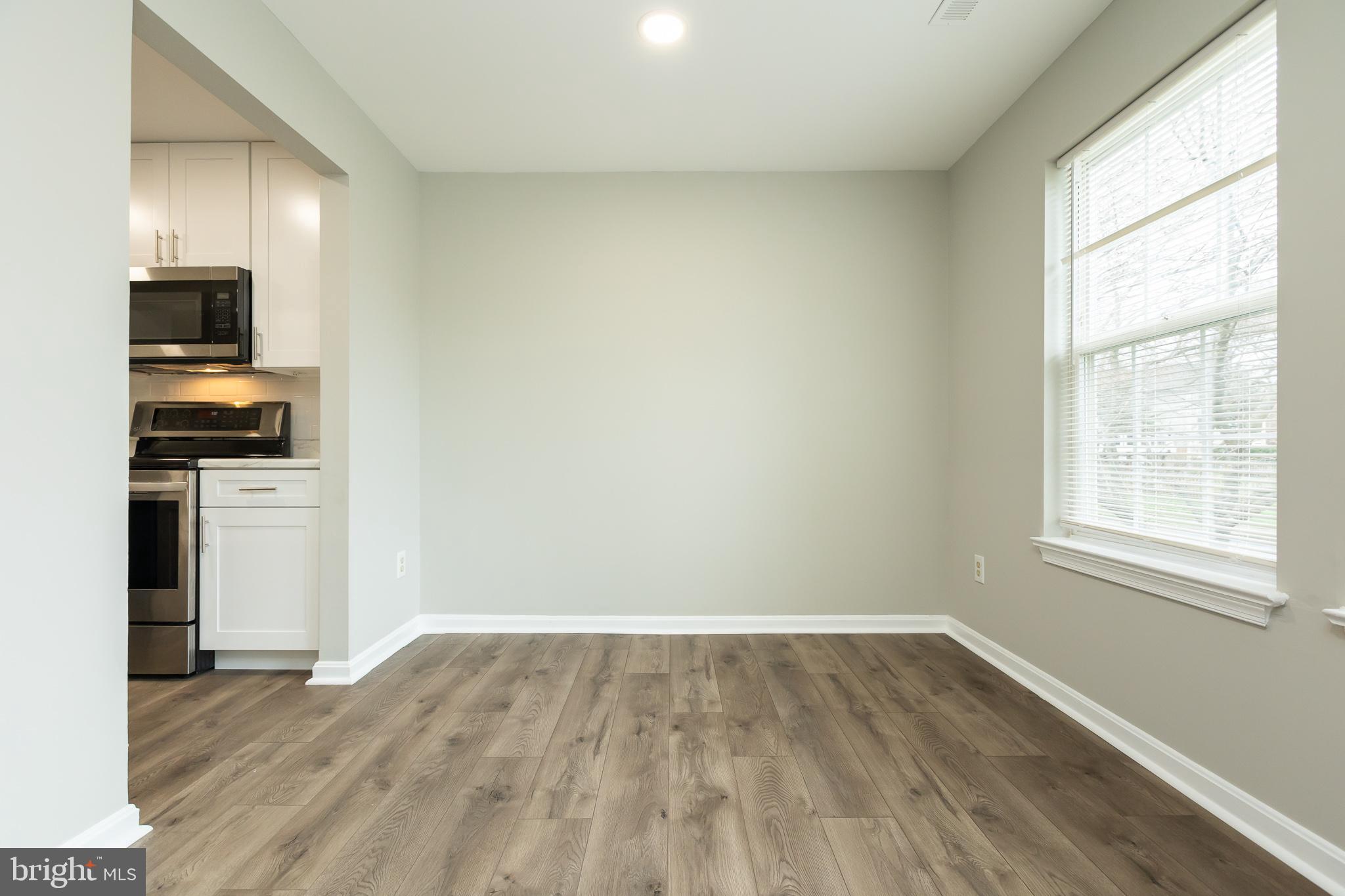 LAKETREE - Residential