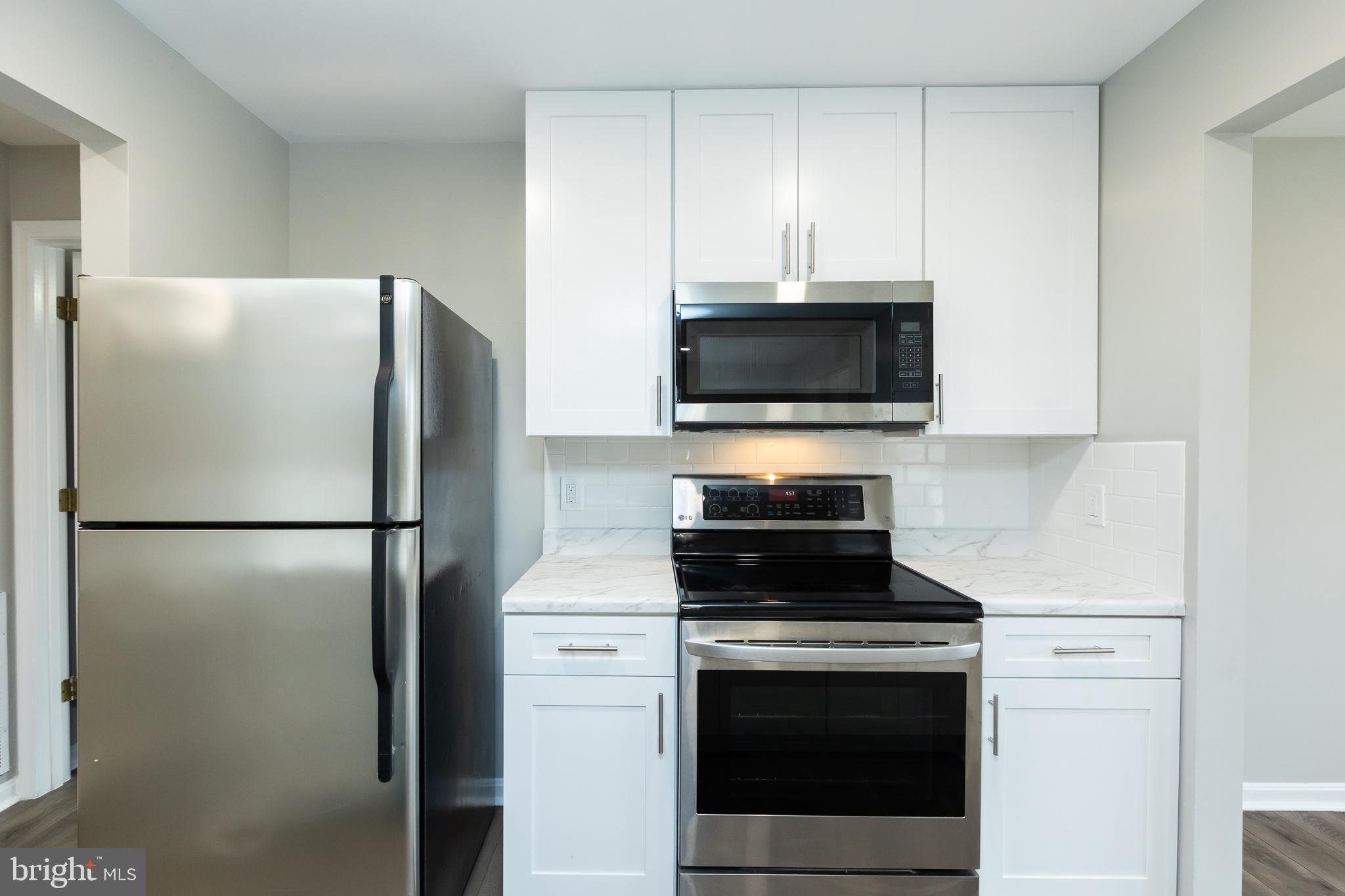 LAKETREE - Residential