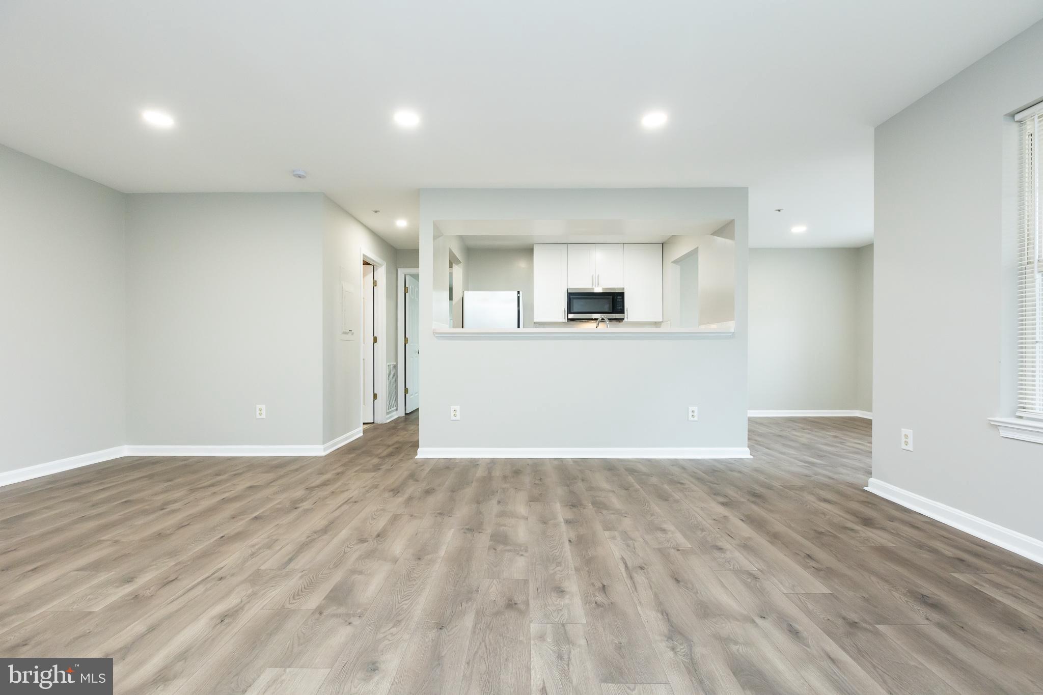 LAKETREE - Residential