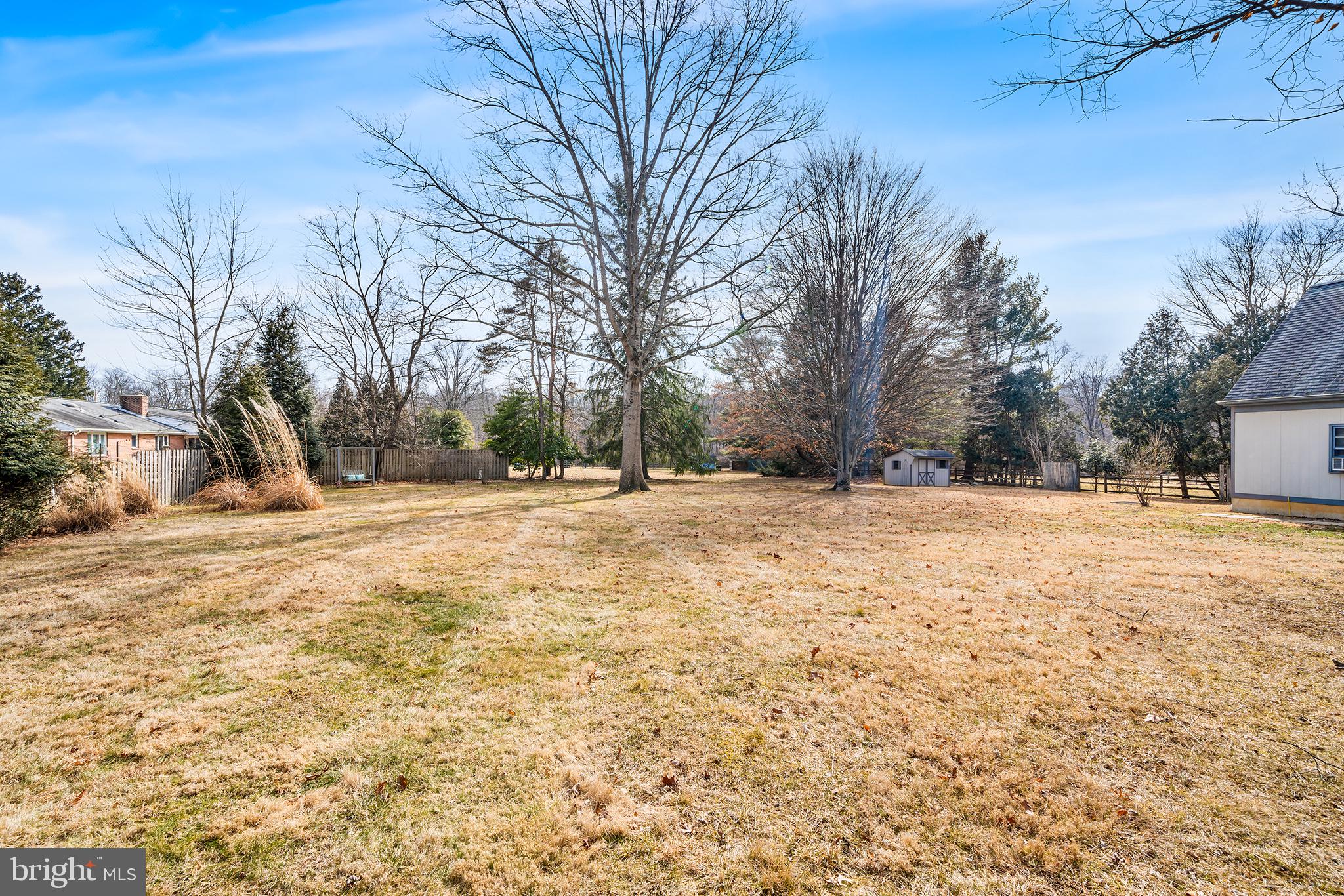 CANTERBURY WOODS - Residential