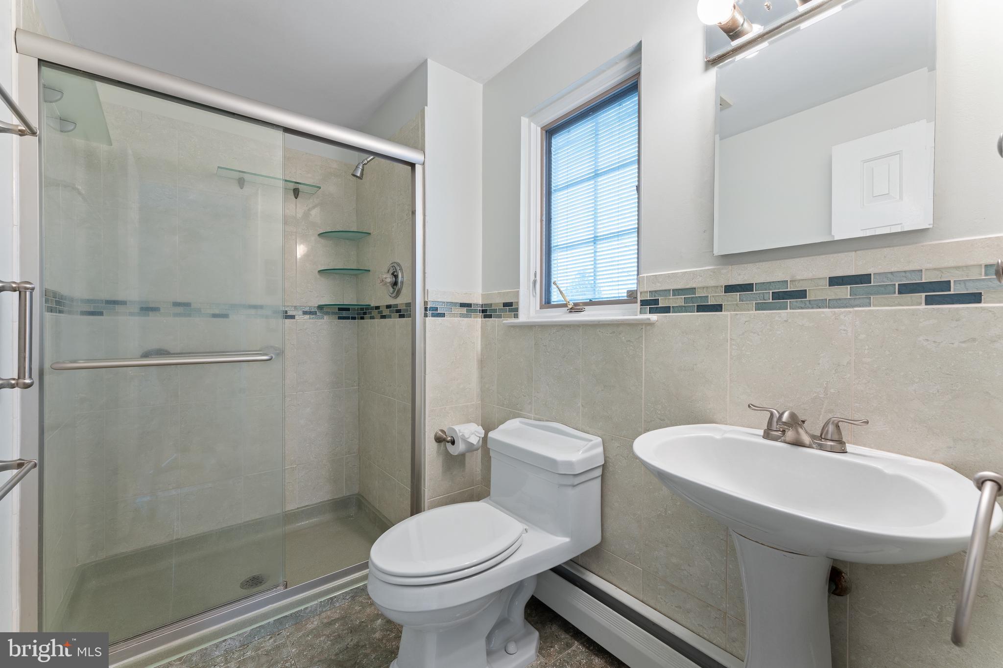 CANTERBURY WOODS - Residential