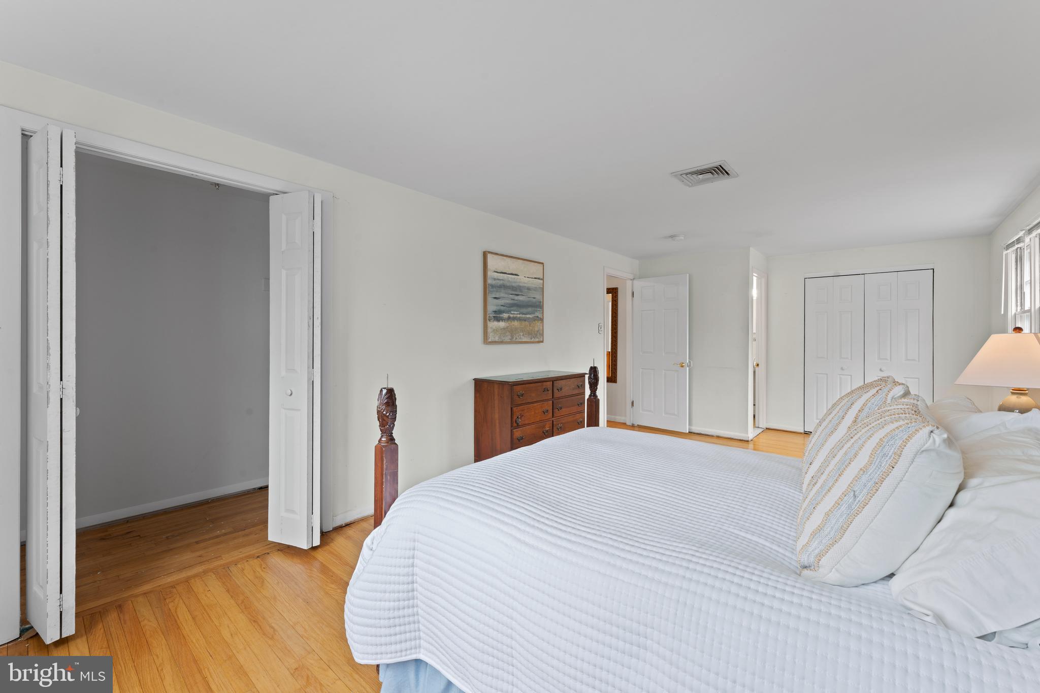 CANTERBURY WOODS - Residential