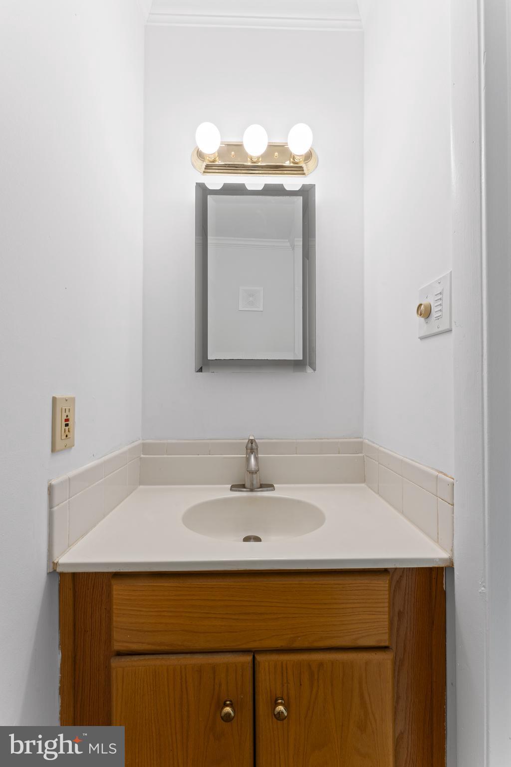 CANTERBURY WOODS - Residential