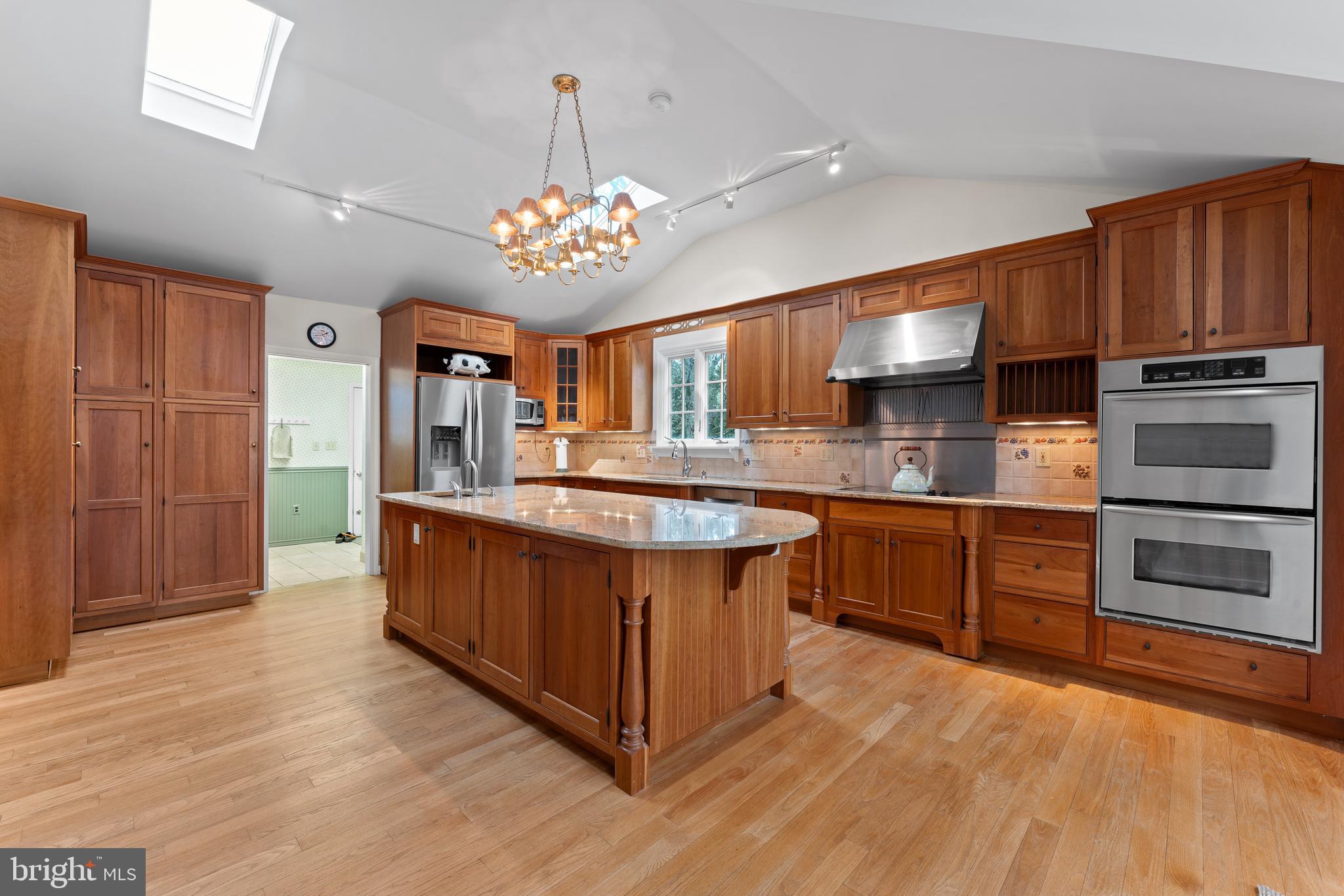 CANTERBURY WOODS - Residential