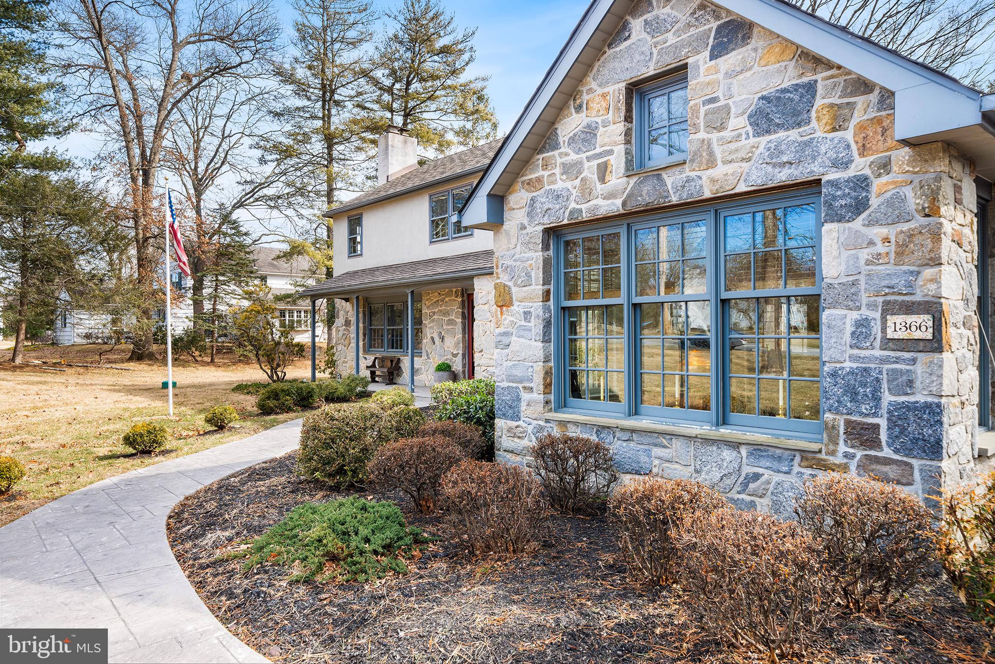 CANTERBURY WOODS - Residential
